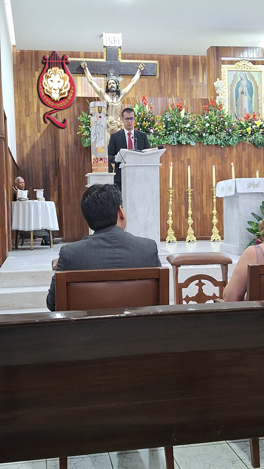 Una plegaria cantada con la profundidad y belleza de la voz de bajo solista.
«Señor, vuelve tus ojos a nosotros» interpretado por Jacobo Guzmán en Misa de XV Años.
Eleva la solemnidad de tus celebraciones más importantes con Ezequiel Música Sagrada.
📩 Contáctanos por mensaje directo para agendar la fecha de tu evento.
#XVAños #JacoboGuzman #SalmoResponsorial #EzequielMusicaSagrada #MusicaSacra #Guadalajara #MisaDe15Años