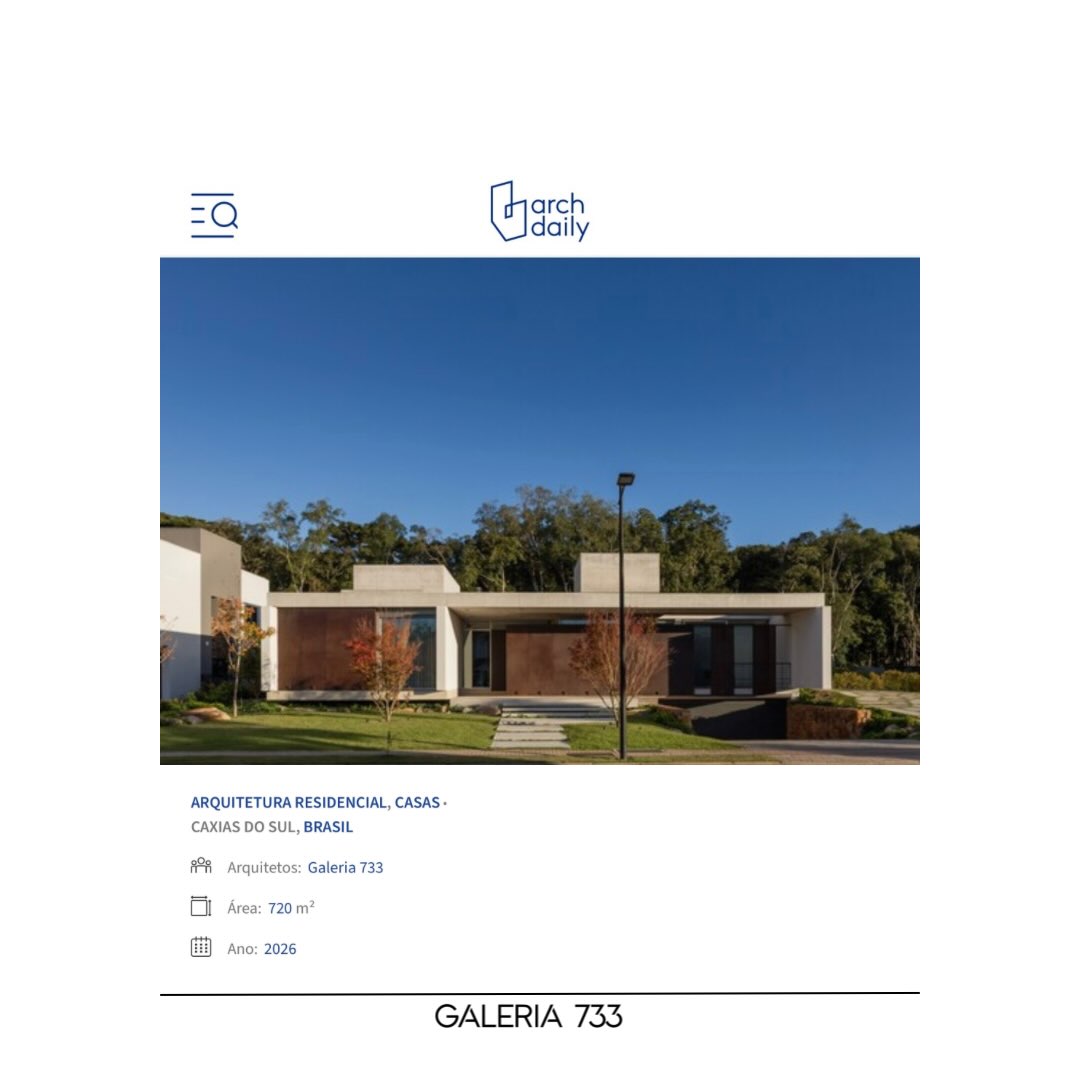 É uma satisfação ver a Casa Sassi publicada no ArchDaily!
A Casa Sassi reúne certas referências da arquitetura moderna e tradicional, reinterpretadas em termos contemporâneos. A filiação moderna, a mais patente, é materializada no rigor compositivo, na marcante horizontalidade, na ausência de ornamentação aplicada e na clara articulação dos elementos de arquitetura.
Entre as referências tradicionais, subliminares, o pátio interno remonta à domus romana e assume o caráter de átrio de chegada, próximo a um vestíbulo exterior que articula o percurso de entrada e antecede os ambientes sociais. Por sua vez, o pavimento enterrado, com muros revestidos de pedra rústica, remete ao porão das antigas residências dos imigrantes italianos.
Estas referências fazem jus à origem da família dos proprietários, profundamente vinculada à história da cidade.
_
It is a pleasure to see Casa Sassi published on ArchDaily!
The design concept – a square-perimeter volume incorporating an internal courtyard – blends modern and traditional architectural references, reinterpreted in contemporary terms. The modern influence, which is the most prominent, is expressed through compositional rigor, a striking horizontality, the absence of applied ornamentation, and the clear articulation of architectural elements.
Among the more subtle, traditional references, the internal courtyard recalls the Roman domus, serving as an arrival atrium adjacent to an outdoor vestibule that structures the entry path and precedes the social areas. Meanwhile, the basement level, with walls clad in rustic stone, references the cellars of old Italian immigrant homes. These references pay homage to the heritage of the client’s family, which is deeply rooted in the city’s history.
Arquitetura, interiores e gestão técnica de execução: @galeria_733
Fotografias: @donadussi
#casanaserra #acocorten #casascontemporaneas #caxiasdosul #galeria733
_____________________________________________
contato@galeria733.com.br
Fone: (51) 99606-0497
•
GALERIA 733