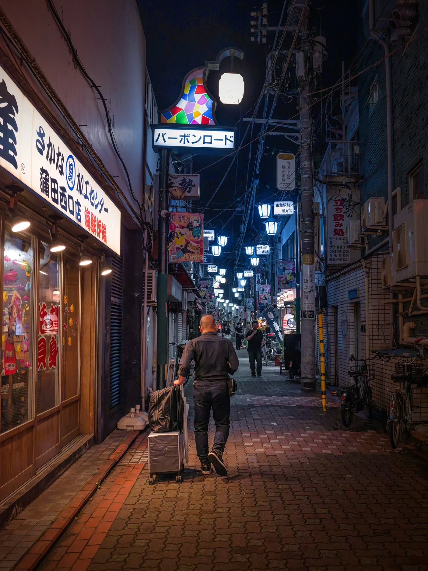 TOKYO NIGHT STREET
#streetphotography
#streetphotographer
#fujifilmgfx
#gfx
#gfx100rf