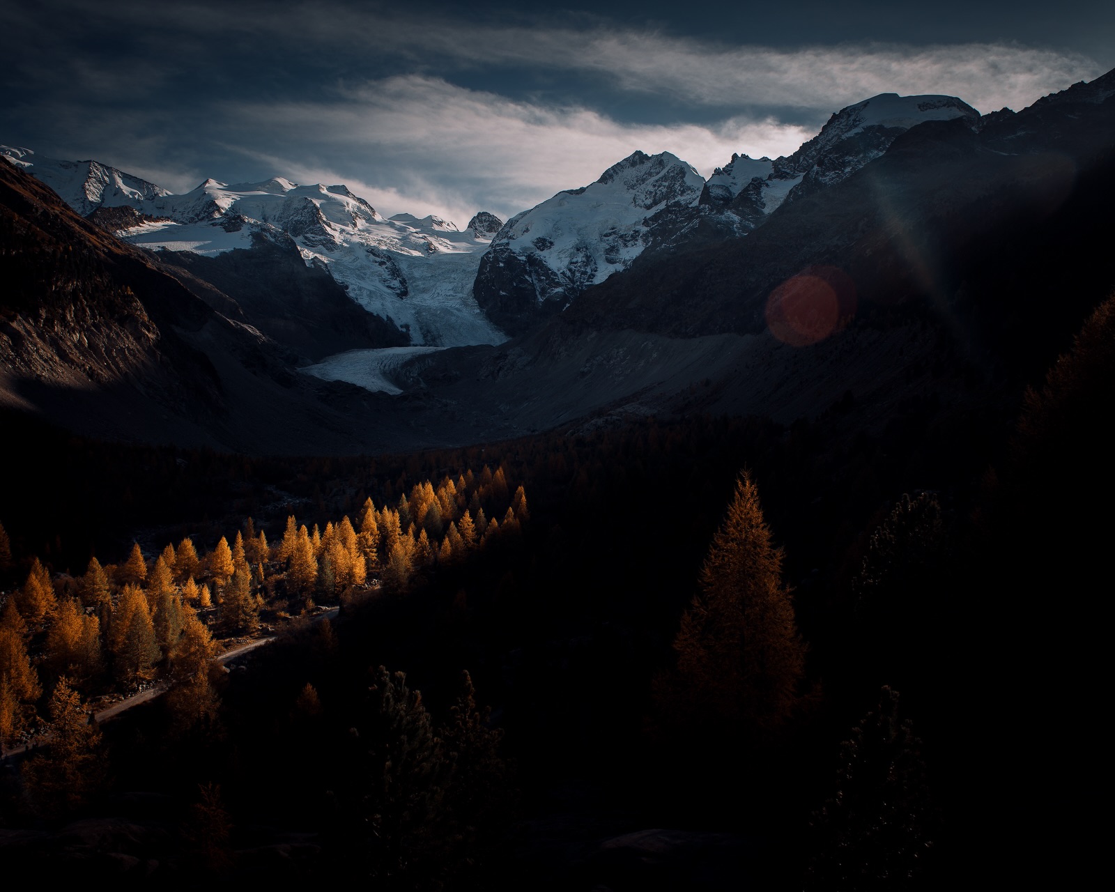 For the first time in years, I won’t be heading to the Swiss Alps during larch season.
While preparing for my upcoming six-week road trip through Scotland, I realised that I’ll be missing one of my favourite times of the year in the mountains. Over the past decade, returning to Switzerland in autumn has become something of a tradition.
Golden larches, the first snow covering the mountain peaks, freezing mornings and those unpredictable weather conditions that can transform an entire landscape within minutes. There is something truly special about this short period when autumn slowly gives way to winter.
Looking back through photographs from previous years reminds me just how different each visit has been. From spectacular sunsets above the Matterhorn to quiet mornings beside frozen lakes and the last golden larches catching the evening light.
I’ll certainly miss the Alps this autumn, but I’m equally excited to explore the Scottish Highlands, Skye and the Outer Hebrides during a season I’ve come to love so much.
Different mountains, different landscapes and hopefully plenty of moody weather.
For now, here are a few favourite moments from past autumn adventures in Switzerland.
#SwissAlps #AutumnInTheAlps #LarchSeason #LandscapePhotography #AutumnPhotography
