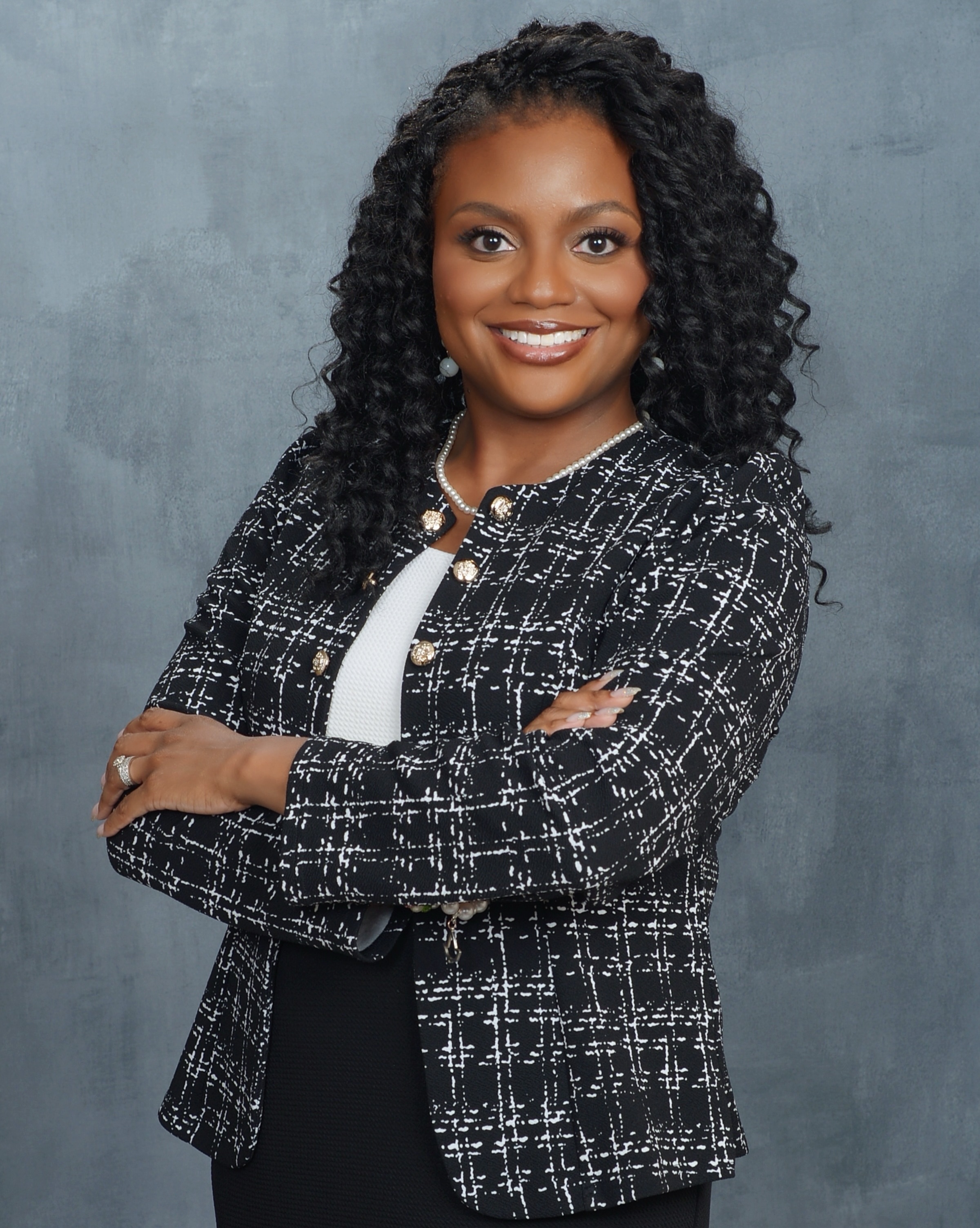 New Academic Year. New Headshot. 🖤 #DrCallie @thelifeofascholar
Grateful to do what I love for a living. #TrulyBlessed 🙌🏾
💄 @justamberlynne
💁🏾♀️ @theglamivxx