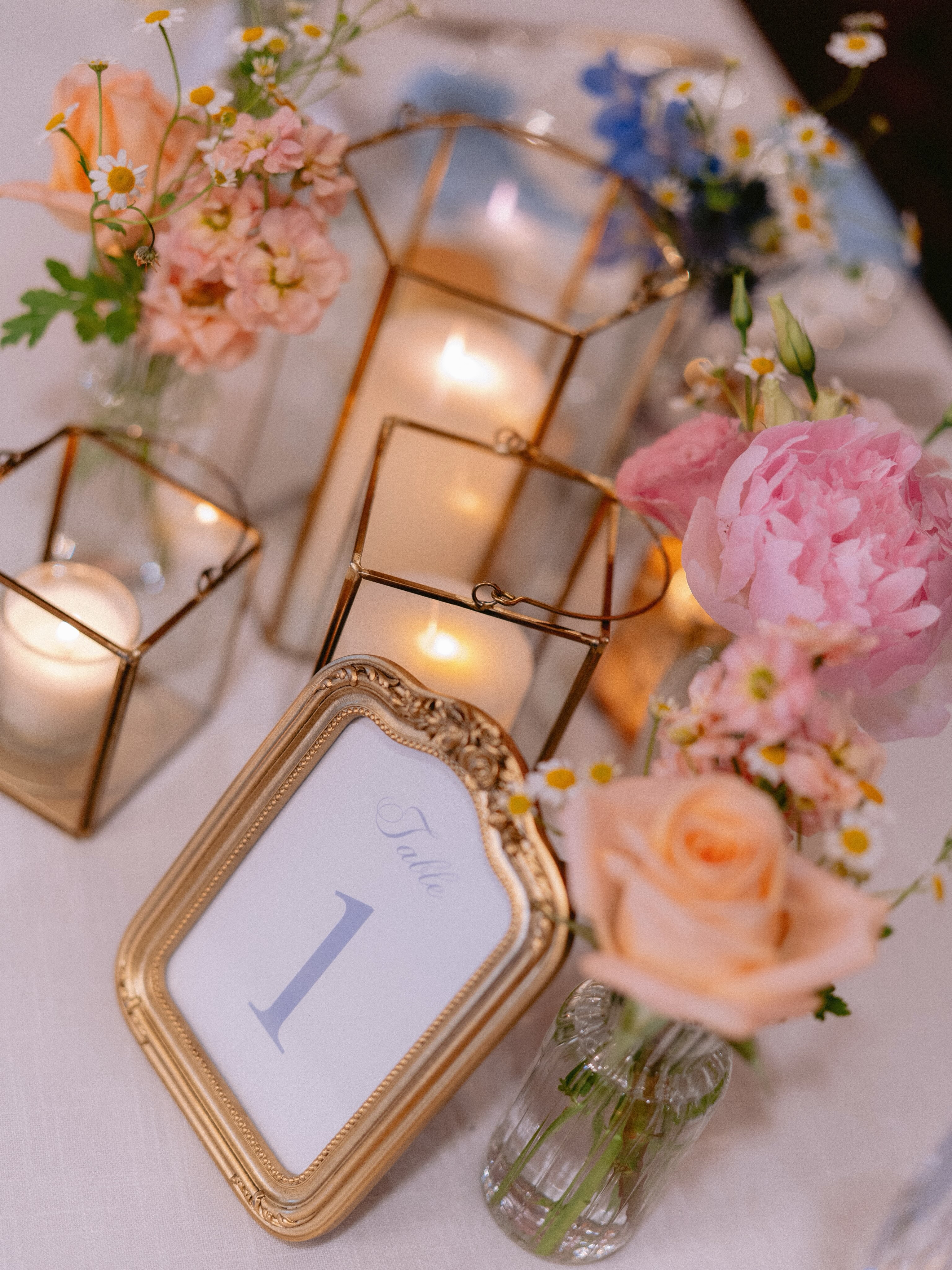 Table one in a million💗✨🌙
#starrynighteventsrva #starrynighteventsrvaplanning #starrynighteventsrvaflowers #starrynighteventsrvacouples #starrynighteventsrvaweddings
Planning & Florals | @starrynighteventsrva @tanya_m_cornwell
Photography | @nikkisanterre
Videography | @heritagevisuals
Venue | @estateatriverrun
Ceremony Music | @goldtonestrings
DJ | @djfrankierva
Catering | @groovingourmets
Rentals | @rentequipva
Cake | @melissassimplysweet
Photobooth | @richmondphotobooth
Stationary | @englishteapaperie
Vinatge Car | @traktransportation
Beauty | @ave42salon
Bride | @awharless
