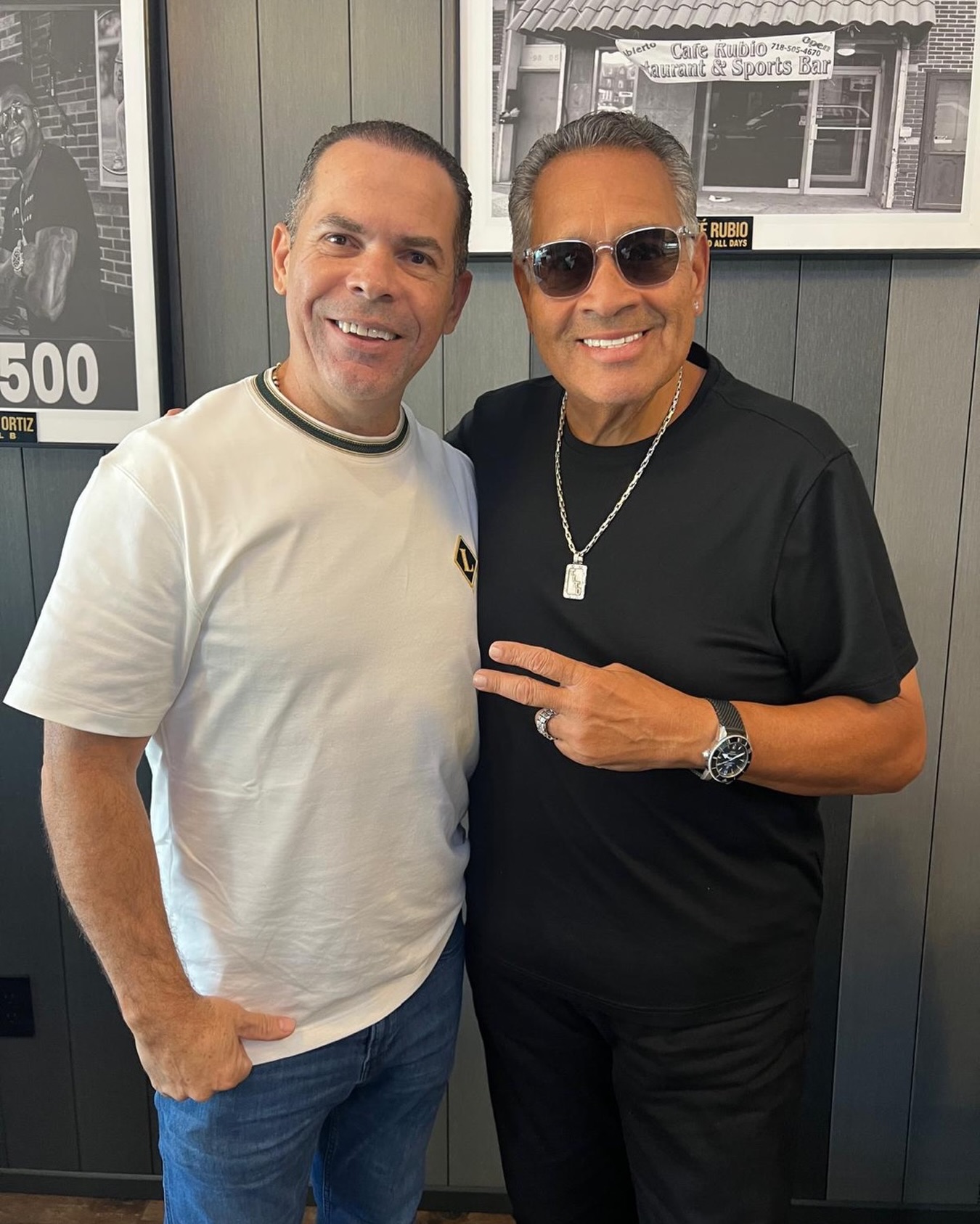Hoy nos estuvo visitando el Pavarotti de la Salsa TITO NIEVES !🎶🤩🙌 #titonieves #restaurant