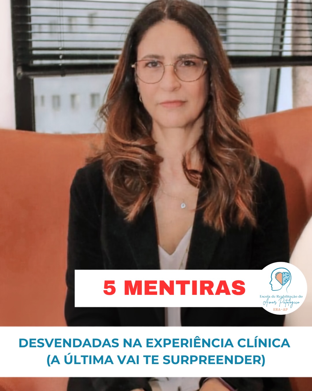 Algumas frases parecem verdades porque foram repetidas muitas vezes. Na clínica, nem sempre se confirmam.
Sofrer no amor não é destino.
Sofrer após um término não é simplesmente uma escolha.
Conflitos não significam necessariamente fracasso.
Força de vontade, sozinha, não resolve problemas relacionais.
E permanecer em uma relação abusiva não pode ser reduzido a uma decisão livre e simples.
Compreender os fatores emocionais, relacionais e comportamentais envolvidos muda a forma de avaliar, orientar e tratar.
Qual dessas “verdades” você mais escuta na clínica ou na vida?
Eglacy Sophia
Psicóloga | CRP 06/33686
Especialista em relacionamentos e problemas amorosos-sexuais
Conte comigo 🌿
#relacionamentos #psicologiaclinica #saudemental #psicoterapia #amorpatologico