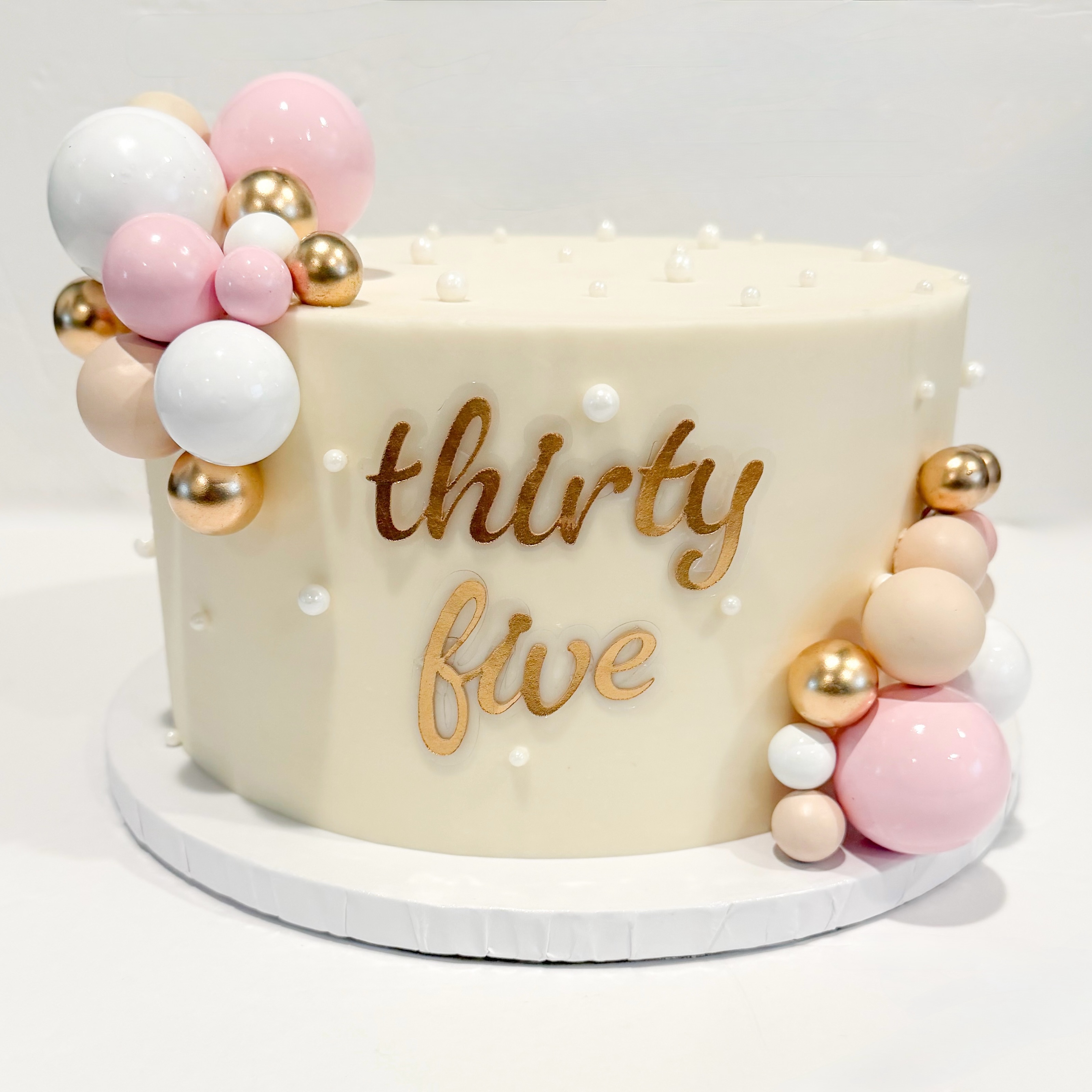 ✨🤍 • thirty five
-
-
#janaeshouseofbread #757baker #blackowned #dmv #hamptonroads