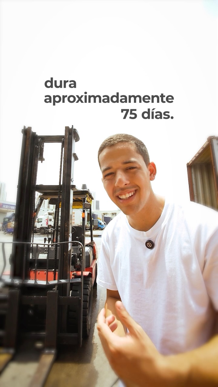 💬 Si estás preparando una importación desde China, comenta QUIERO COMPRAR EN CHINA y te enviamos la información.
Antes de que un contenedor salga de nuestro almacén en China, revisamos la mercancía, su peso, dimensiones, tipo de producto y el orden en el que debe cargarse. En aéreo hacemos lo mismo: primero verificamos que la carga pueda viajar por esa vía. 🚢✈️
Después viene el precintado, el sellado y el registro del contenedor antes de iniciar su ruta hacia Venezuela. 🇻🇪
❤️ Tu carga no sale de aquí sin que nuestro equipo haya revisado que todo esté en orden.