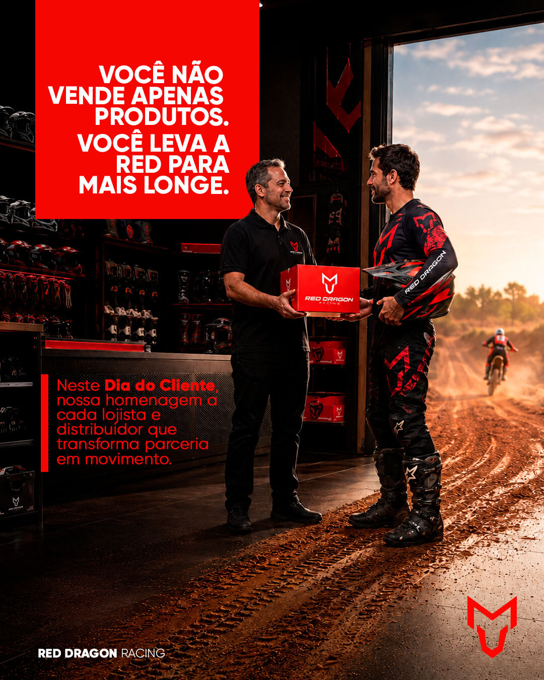 Você não vende apenas produtos. Você ajuda a levar a paixão pelo motociclismo cada vez mais longe! 🤝🔥
Neste Dia do Cliente, a Red Dragon homenageia cada lojista, distribuidor e parceiro que acredita na marca e transforma parceria em movimento.
Obrigado por fazer parte da nossa trajetória! 🐉🏁
👉 Marque aqui o parceiro Red Dragon que acelera junto com você!
#DiaDoCliente #RedDragonRacing #RedDragon #Parceiros #Lojistas #Distribuidores #MercadoDuasRodas #Motociclismo