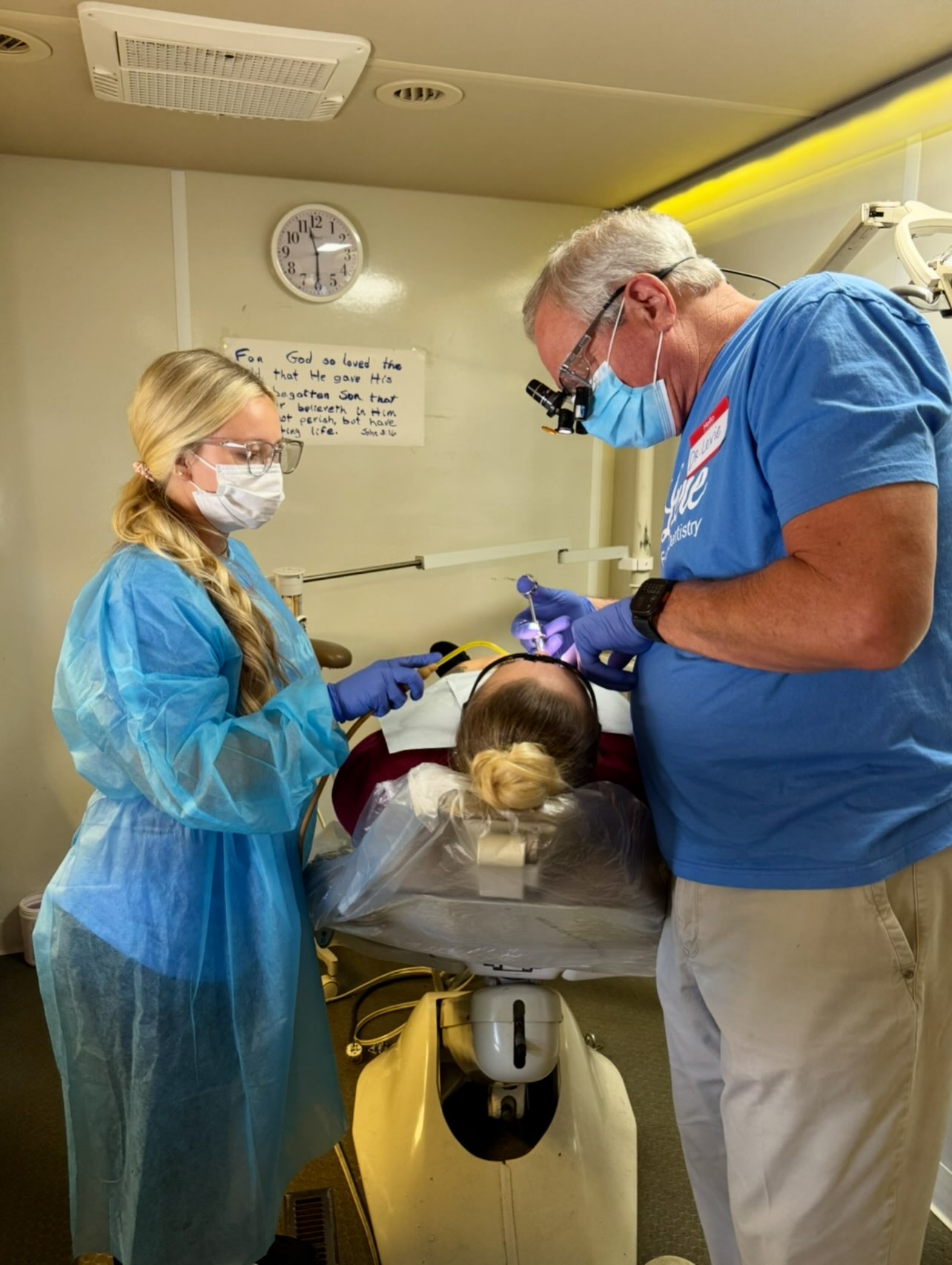 A little behind the scenes from Day 3 on the dental bus! 🦷🚌 We’re so appreciative of our staff for coming out, working hard, and helping us serve so many in our community. There’s a lot that goes into making sure things run smoothly, and their hard work certainly doesn’t go unnoticed!