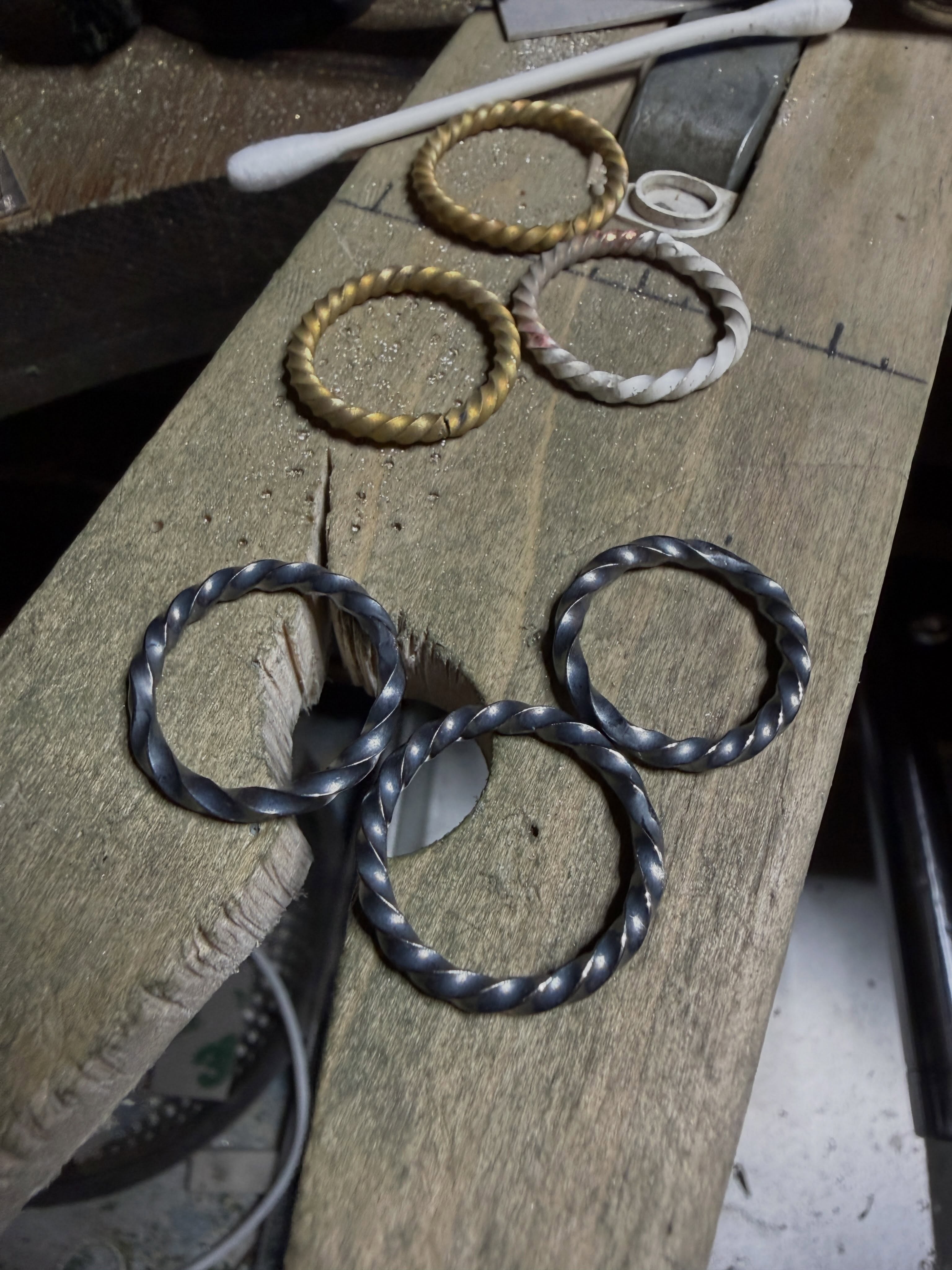 twist ring making
#金工舎
#金工舎シルバー#金工舎真鍮