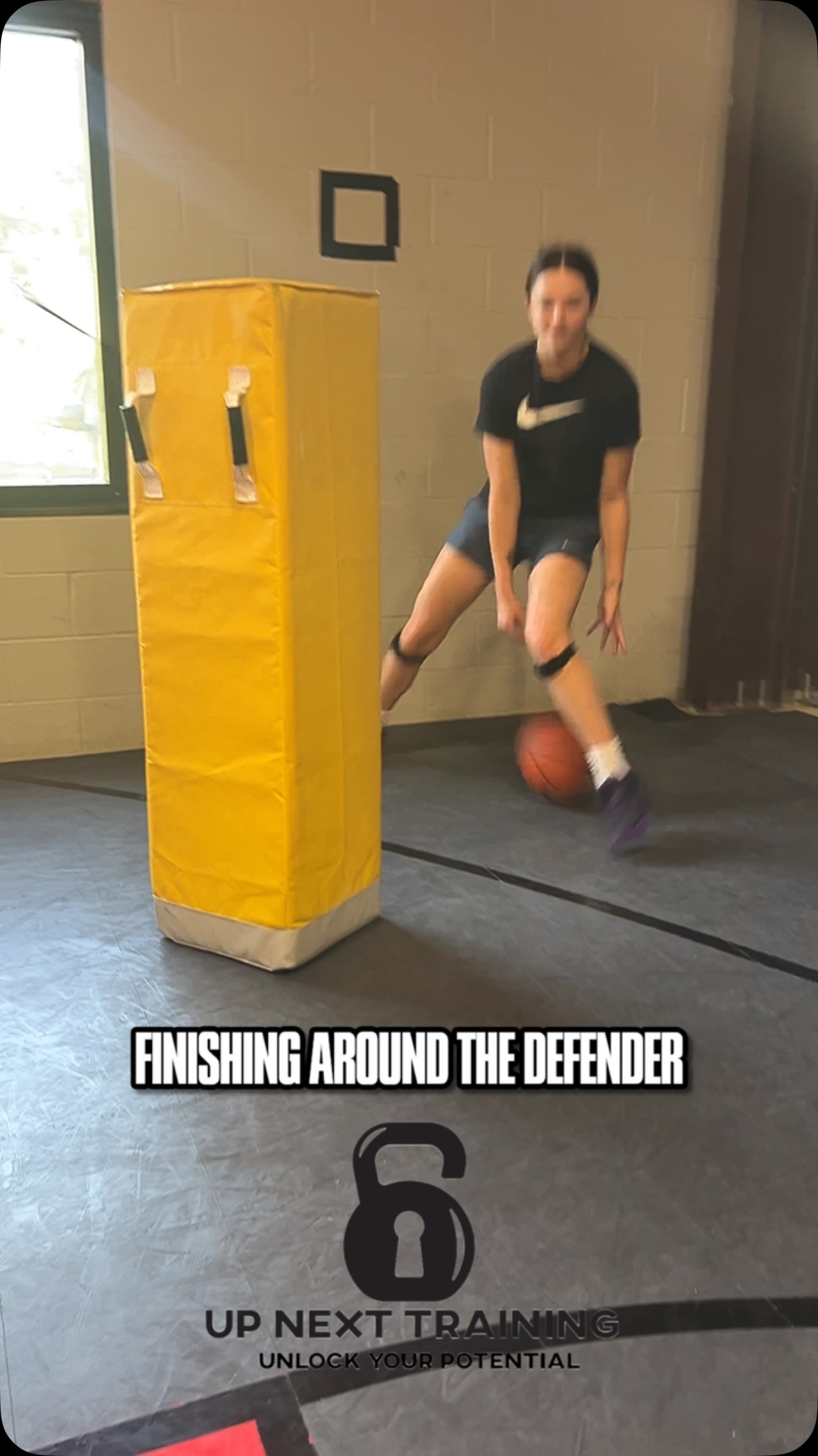🏀🧪: FINISH AROUND THE DEFENDER
In HS you will see a lot of zone. Be prepared to maneuver AROUND the big in the paint if you can’t get a floater or pull up off 👏🏽
Are 🫵🏽 Up Next⁉️
📍| Columbus, OH
#UpNextTraining #UnlockYourPotential
.
.
.
#basketball #basketballtraining #explorepage