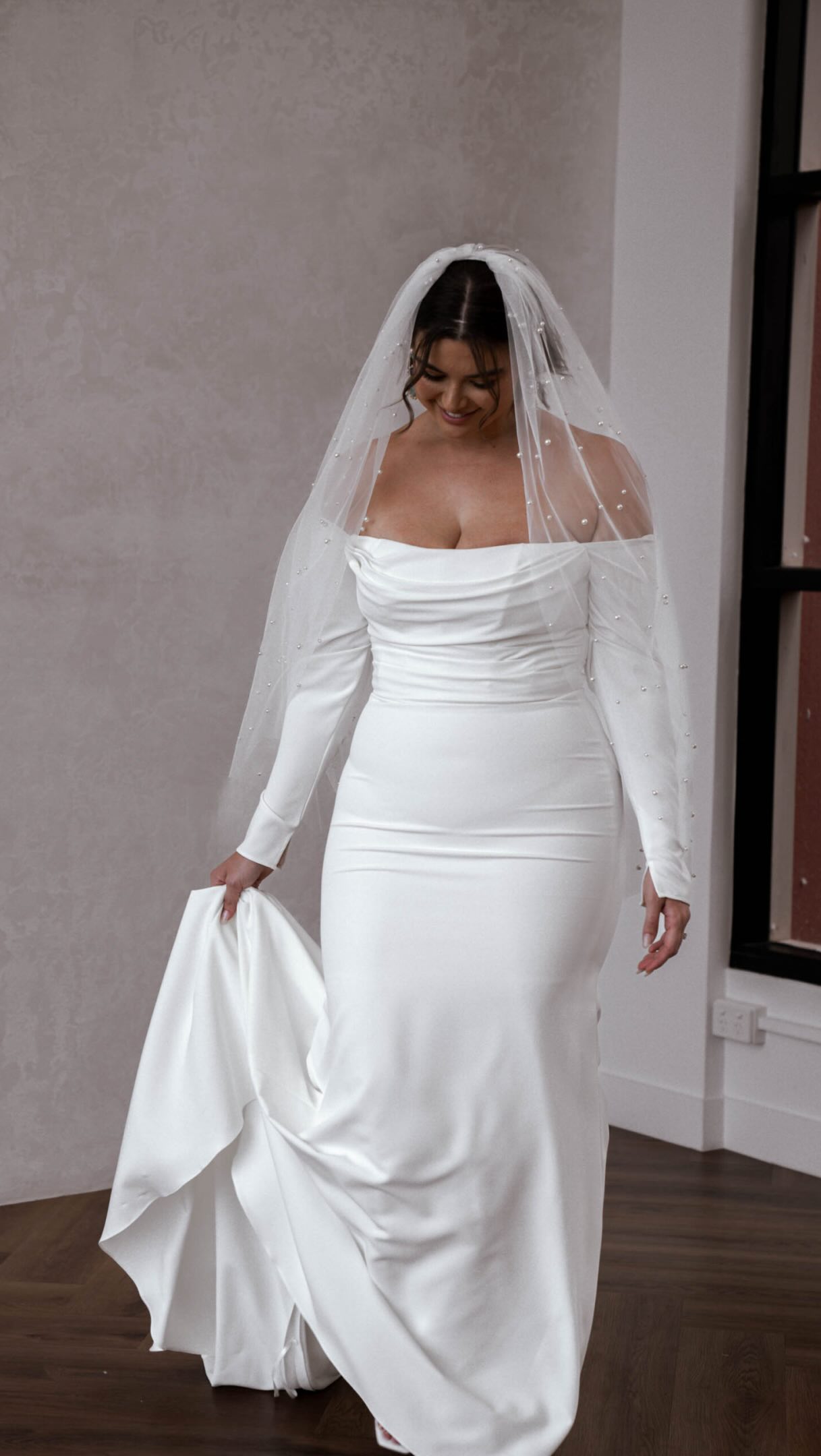 You will want to make your appointment for this @mwlbride drop in October. So many of their classic icons will be here for you to say YES to your dream dress.
we are a sample store - everything is off the rack - max $2000