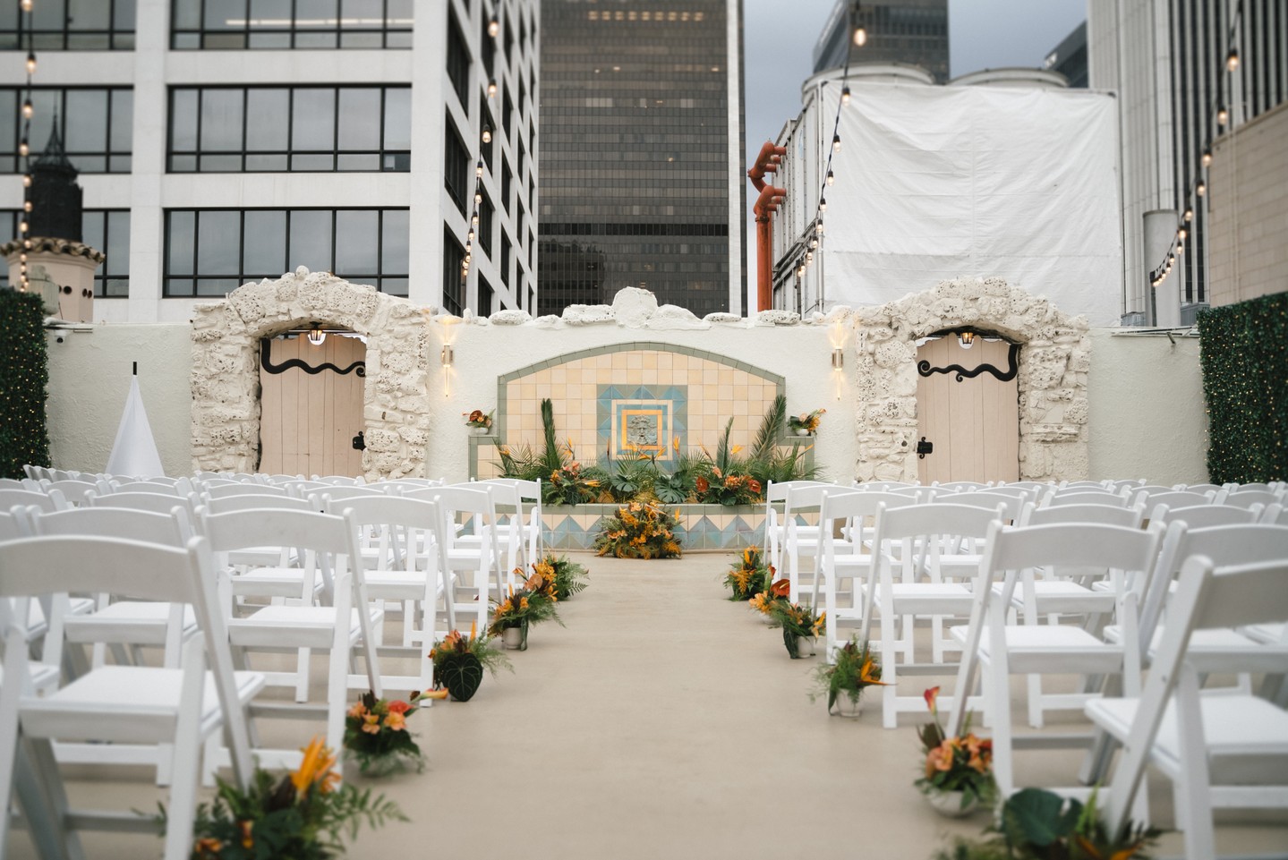 The aisle is ready. The city is buzzing. All that’s missing is you. ✨
Come tour The Oviatt and discover the unforgettable setting waiting for your ceremony.
Photographer: @ashotoflovefilms
Wedding Planner / Coordinator / Florist: @willowandbloomevents
#TheOviatt #OviattWeddings #DTLAWedding #LosAngelesWeddings #RooftopWedding #ArtDecoVenue #WeddingVenue #EngagedInLA