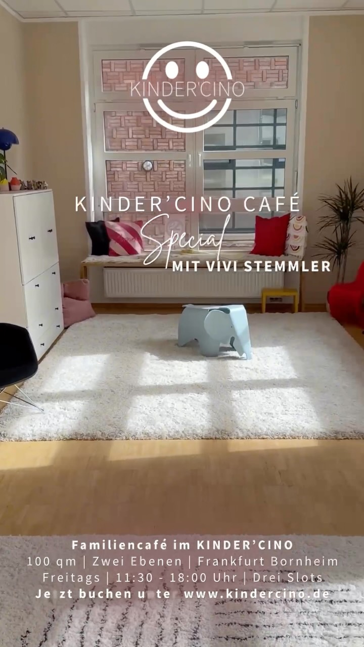 Am Freitag, den 18.09. ist es soweit!
KINDER’CINO CAFÉ - Special mit Vivi Stemmler
Mamas, Kids, Drinks, Kuchen, Snacks und unsere Momunity-Armbänder zum Selbstgestalten.
Am 18. September machen wir aus unserem freitäglichen
KINDER’CINO CAFÉ gemeinsam mit Vivi ein ganz besonderes Special.
Ihr kommt mit euren Kids, macht es euch bei uns gemütlich, lernt Vivi und andere Mamas kennen und verbringt eine tolle Zeit zusammen im KINDER’CINO.
Die Kleinen können spielen, ihr könnt quatschen und nebenbei entstehen vielleicht nicht nur Armbänder, sondern auch die ein oder andere neue Freundschaft.
Freitag | 18. September 26
Drei buchbare Slots | 11:30 - 18:00 Uhr
KINDER’CINO in Frankfurt Bornheim.
Die Plätze sind begrenzt und einige sind bereits vergeben. Jetzt euren Platz sichern unter kindercino.de.
Wir freuen uns auf euch,
Vivi & Liri