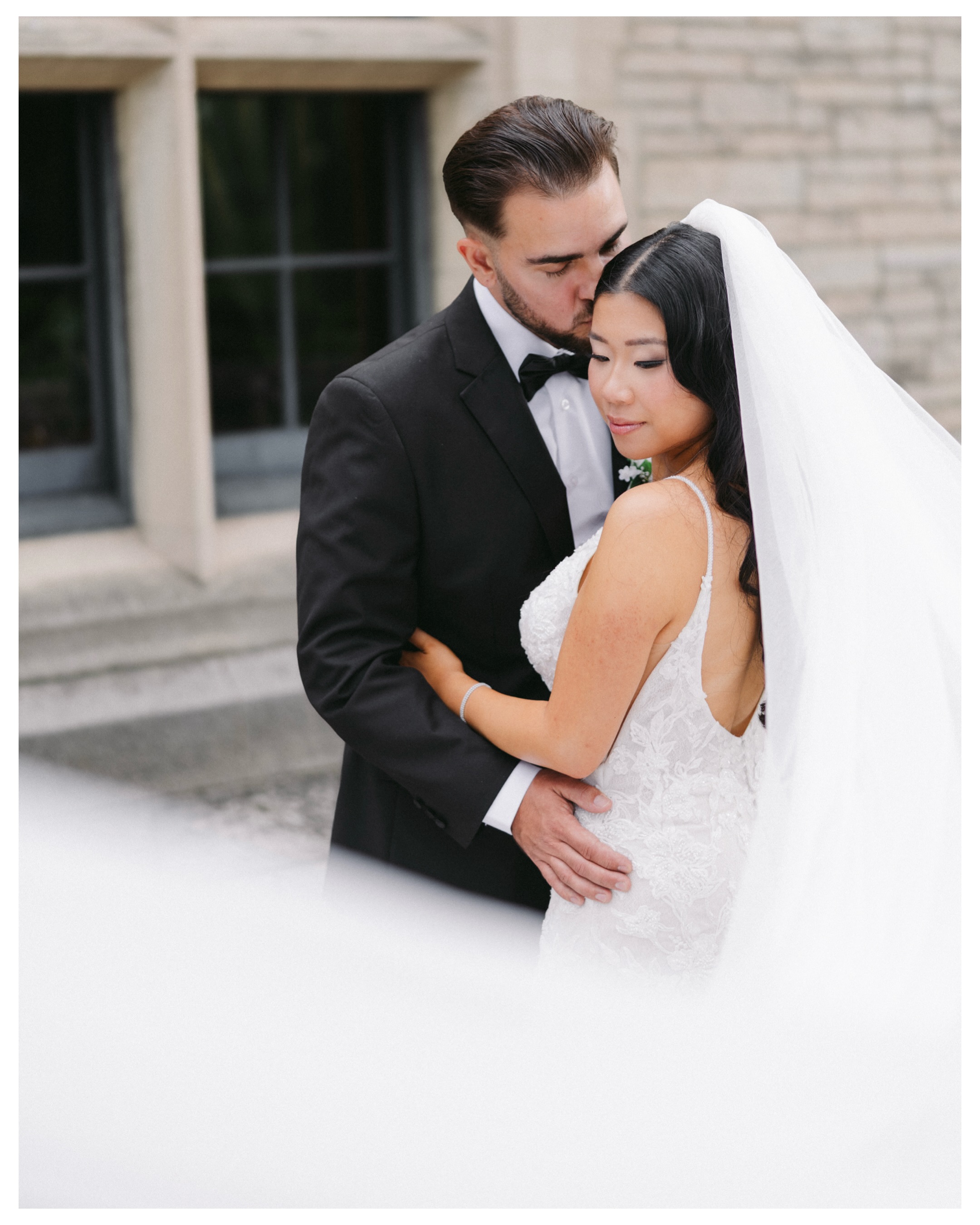 These two were a dream to photograph 🤍
Photo & Video: @blinkphotographywindsor
MUA: @amvbmakeup_
Dreamy wedding photos in Willistead Manor‘s gardens 🌸
Forest wedding photos at Brunet Park in LaSalle 🌲
A dreamy under the veil shot ✨
The wind was cooperating for this beautiful flowing bridal veil shot at Brunet Park 🥹
Shooting through the windows of Willistead Manor🪟
The moment after the “I Do’s” outside the church ⛪️
Sunset wedding photos on @stclaircollegecentre4arts rooftop 🤍