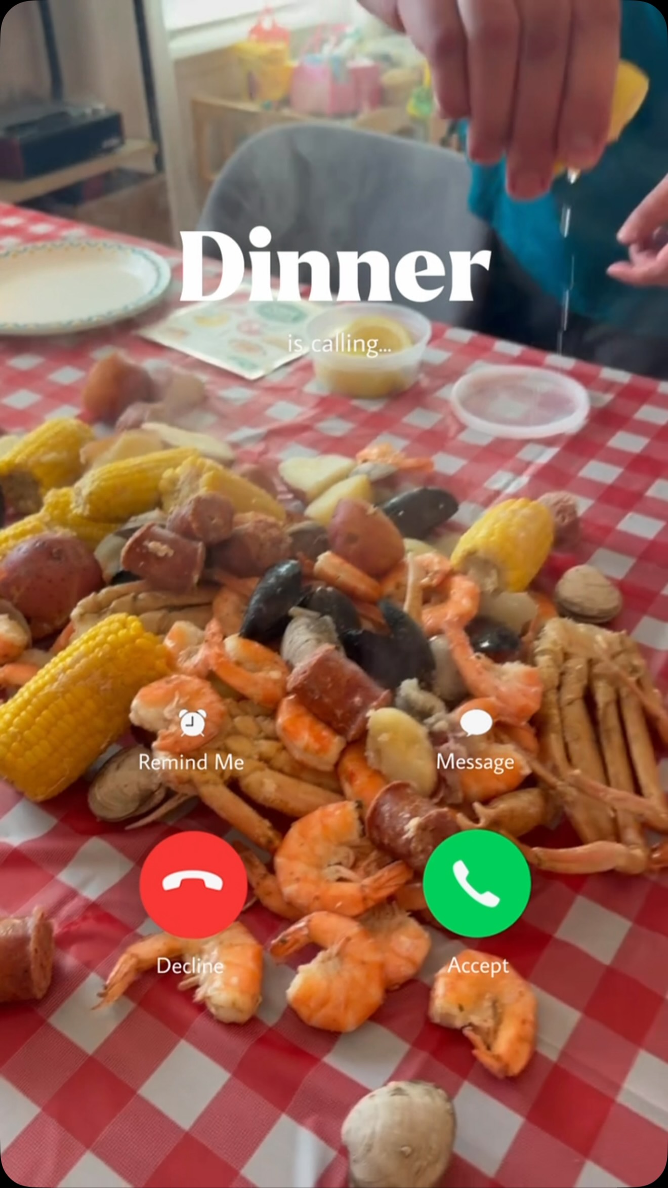 Dinner is calling… and trust us, you’re going to want to answer!
Pick up a Pot To-Go tonight, steam it at home, dump it on the table, and let dinner basically handle itself.
Best call you’ll make all day!