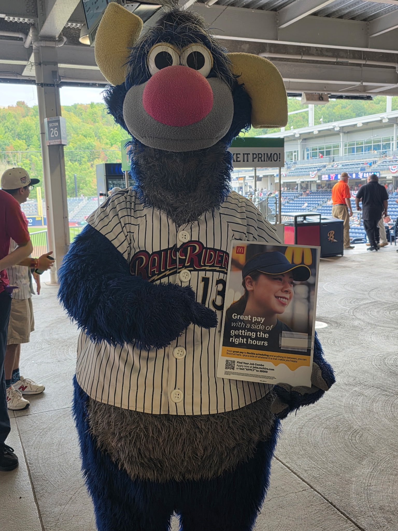 Planning today for a brighter tomorrow! 🎓💼 We had a great time at the Plan for Your Future Career Fair at PNC Field, where local high school students explored career paths, college opportunities, and possibilities for their future. 🌟
#mcdonalds #railriders #careerfair #collegeandcareerready