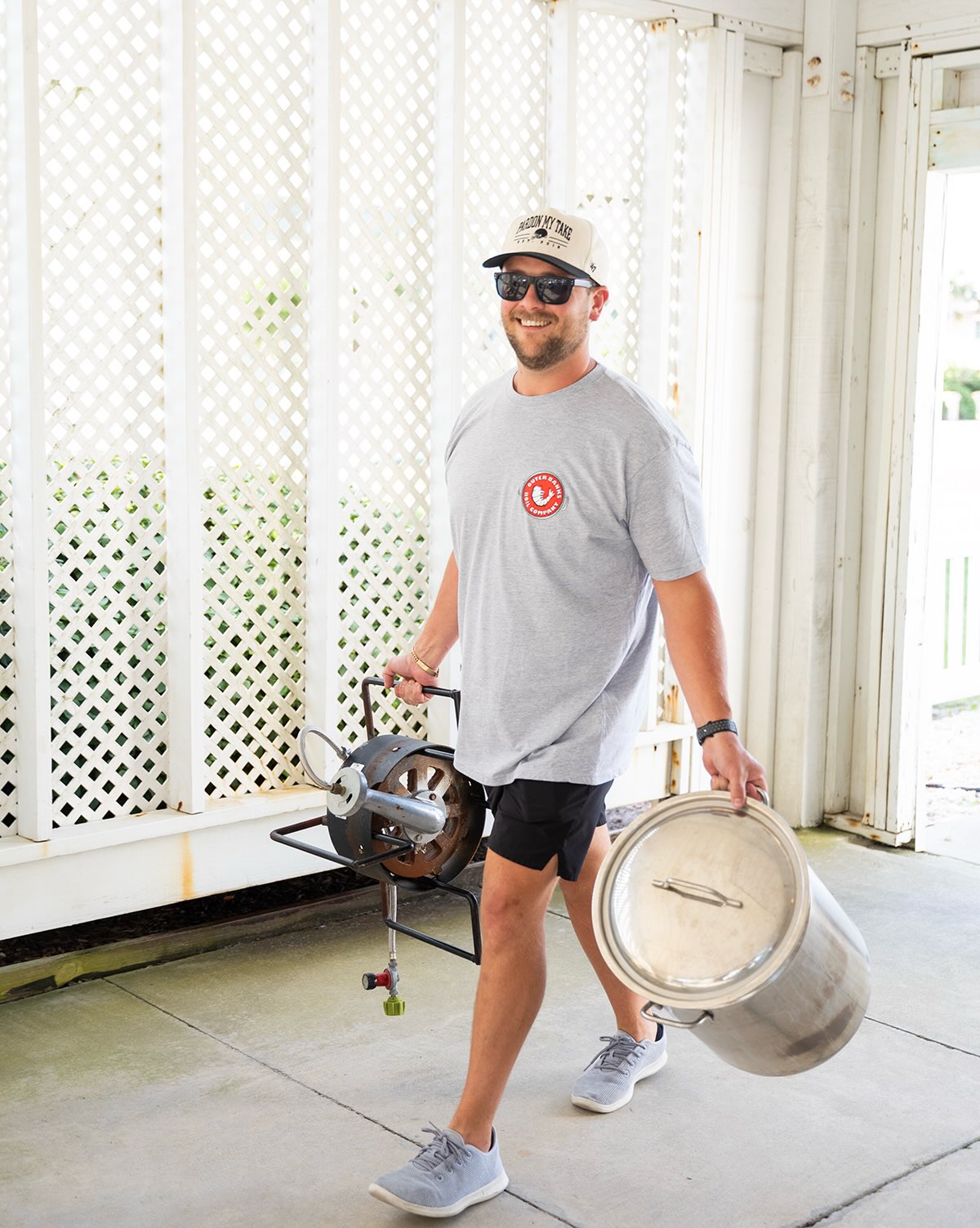POV: you decided to let someone else do the cooking. 👀
We bring the pots, the seafood, the setup, the cooking, the serving and the cleanup — you bring your people and enjoy the party.
Planning a gathering on the Crystal Coast? We’ll bring the boil. 🦐