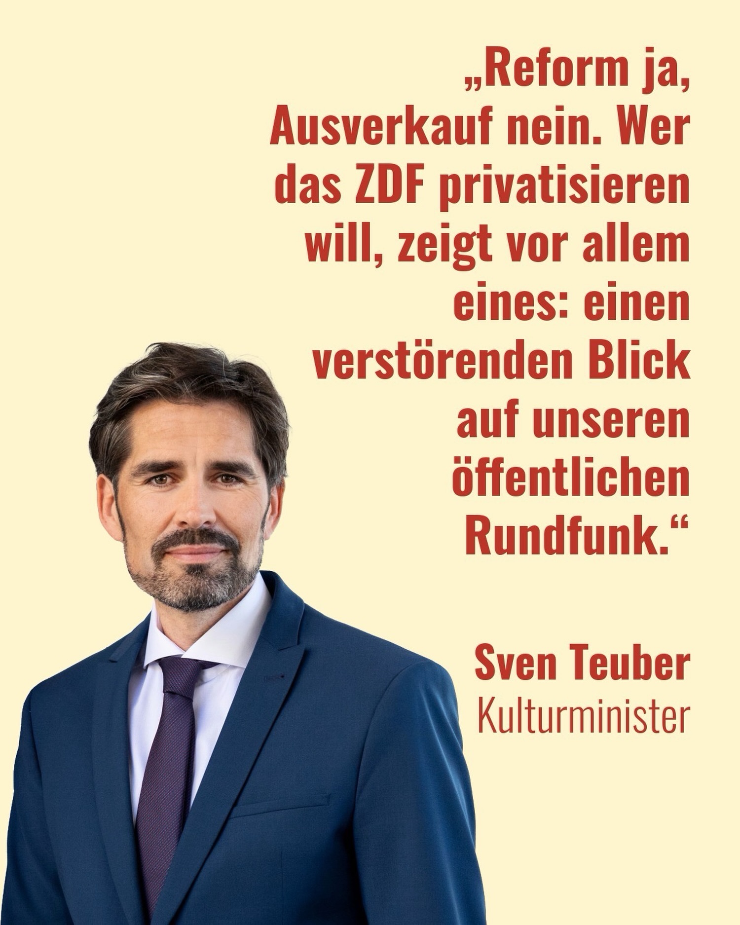 Kulturstaatsminister Weimer würde gerne das ZDF privatisieren, ARD zusammenstreichen. Klingt nach Reform, ist aber Ausverkauf. Freie Berichterstattung ist kein Kostenfaktor, den man wegprivatisiert. Wer den öffentlich-rechtlichen Rundfunk verkauft, verkauft ein Stück Unabhängigkeit gleich mit und erleichtert Demokratiefeinden, die Axt weiter an Grundrechten und Freiheiten unseres Staates anzulegen. Angriffe auf die grundsätzliche Existenz unseres öffentlich-rechtlichen Rundfunks erschweren die Arbeit der Journalist:innen noch weiter, die ohnehin schon viel zu oft angegriffen werden und in ihrer für die Demokratie existenziellen Arbeit beschränkt werden.
