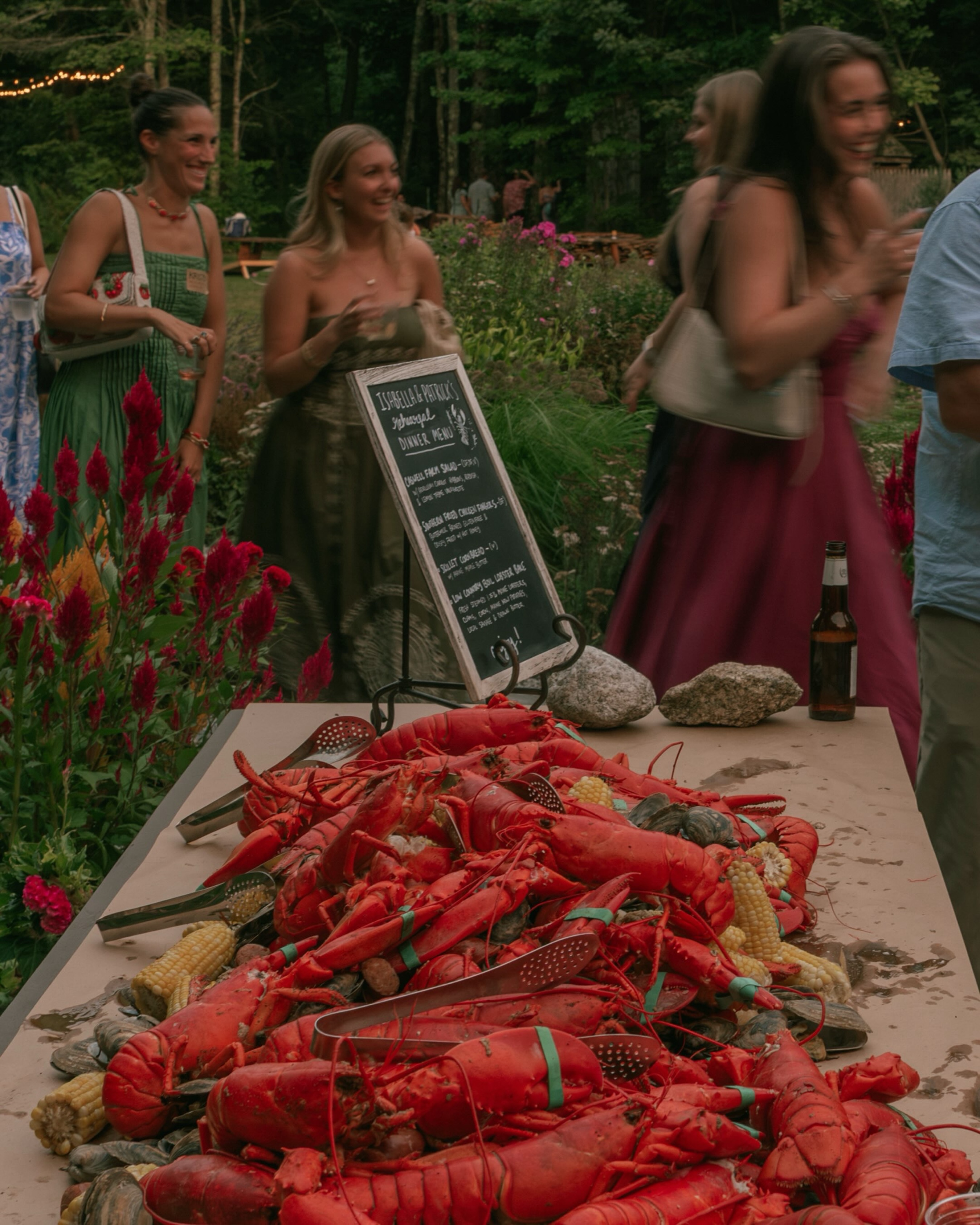 Low Country Lobster Boil Rehearsal Dinner for Izzy + Patrick.
•
📸 @lifeunframed_photography
🦞 @harborfishmarket