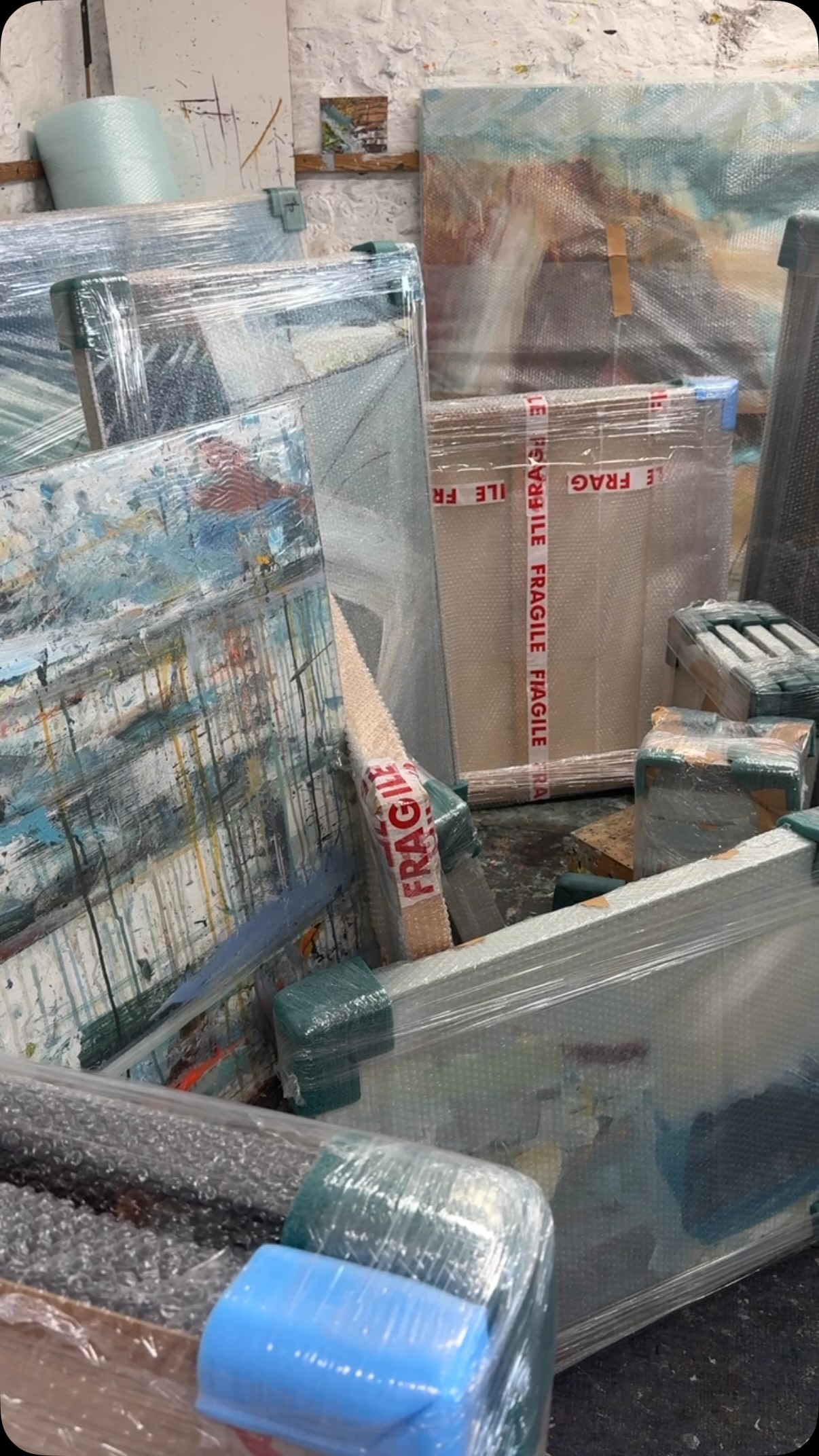 Well that was a busy studio day not painting! 😅 Photographing, wrapping and packing 60 paintings for my Odysseys solo exhibition opening next week with @cornwallcontemporary in Penzance. Now excited to see it all hung in this beautiful contemporary gallery space. It’s opens to view mid next week with PV on the 26 September between 11-1pm. 🥂I’ll be in gallery so please drop by if you can.
#davidmankin #davidmankinart #soloartexhibition #contemporarypainting #artsoninstagram