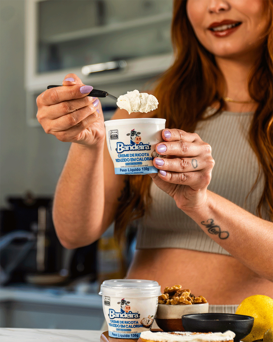 Cremosidade que também é visual 🤍
O Creme de Ricota Bandeira tem aquela textura macia e aveludada que combina com torradas, receitas doces ou salgadas, e ainda fica linda em qualquer prato.
Sabor e beleza andando juntos.
Já provou o nosso? 🧀