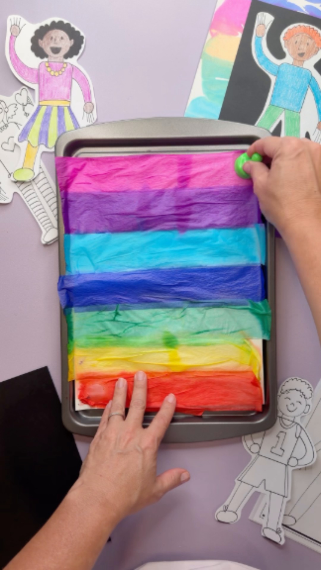 Create bold colors with tissue paper!
Want to make your art pop? 🎨 Try blending tissue paper for vibrant hues! This fun technique is part of the 'I Like Myself' lesson from the TK Art Curriculum by @moxieboxart. It's a playful way to express individuality and creativity.