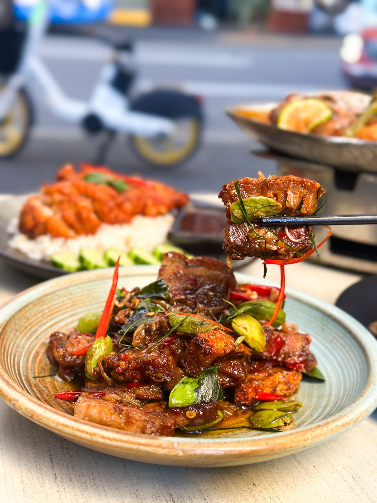 Crispy, savoury and packed with bold Thai flavour 🔥🐷
Our Moo Krob Pad Kapi is crispy pork belly wok tossed with fragrant shrimp paste, fresh chilli and Thai herbs. 🌶️
And if you love stink beans, add them for the ultimate combo! 🤤🇹🇭
Have you tried this one yet? 👀