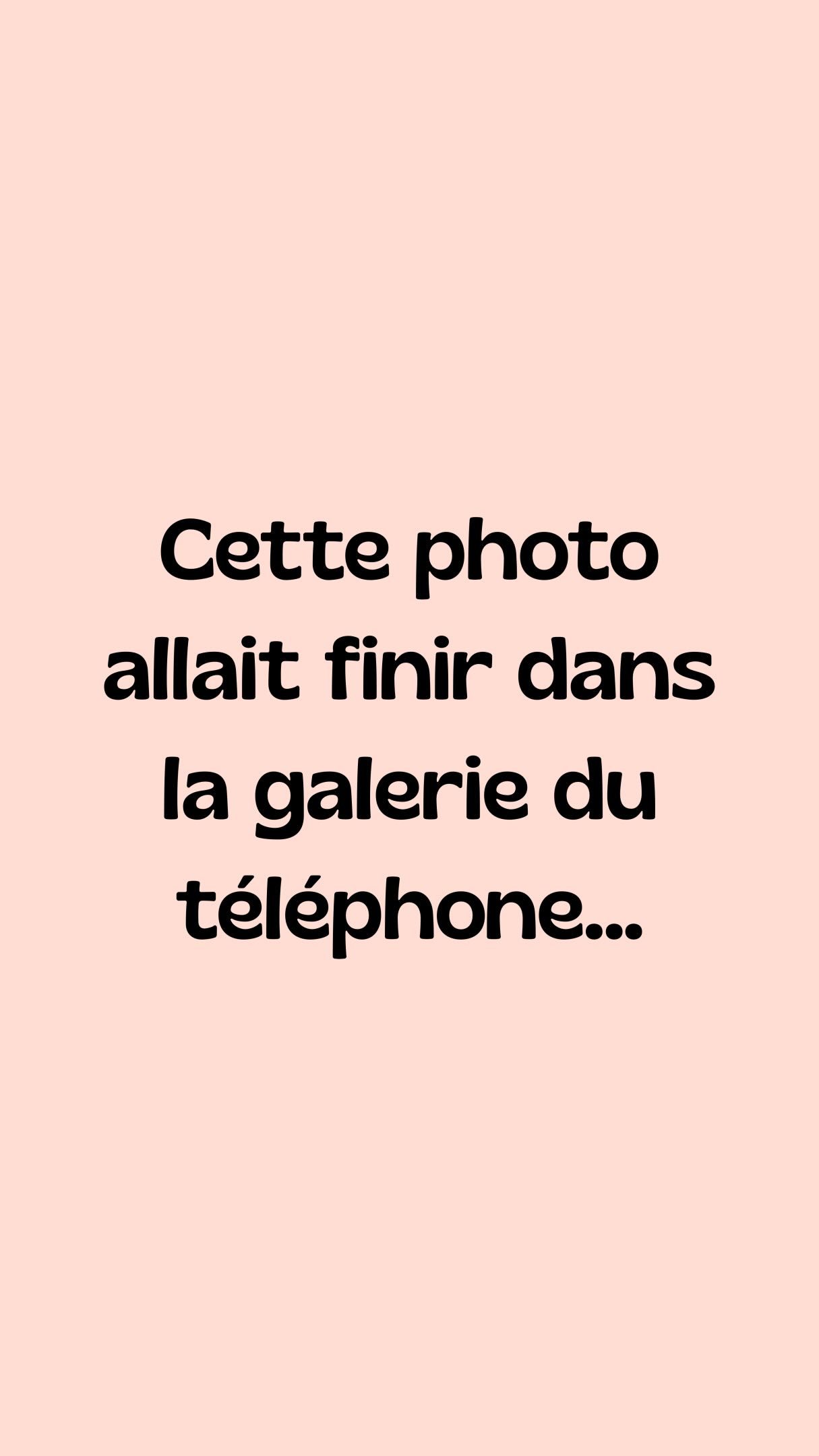 Une cliente m’a demandé si je pouvais transformer une de ses photos en effet peinture, puis l’imprimer sur une toile.
J’ai tenté… et j’ai tellement aimé le résultat que je me suis dit que j’allais vous le proposer aussi.
Le principe est tout simple : vous m’envoyez votre photo, je la transforme avec cet effet peinture, puis je l’imprime sur la toile.
Deux formats seront disponibles : 20 × 20 cm et 24 × 30 cm.
Je termine de tout préparer et vous pourrez retrouver cette nouveauté dès ce soir sur ma boutique Etsy et sur ma boutique en ligne.
J’avoue… c’est typiquement le genre de nouveauté que j’adore créer à l’atelier.
____
✨ Boutique d’Esmée
👚 Flocage t-shirts & objets personnalisés
🧢 Casquettes • mugs • sacs
👰 EVJF • EVG • événements
📍 Narbonne | 📦 France