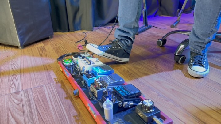 Faiska X Space Jr F900 / Drive .
#meteoro #music #guitar #viral #live