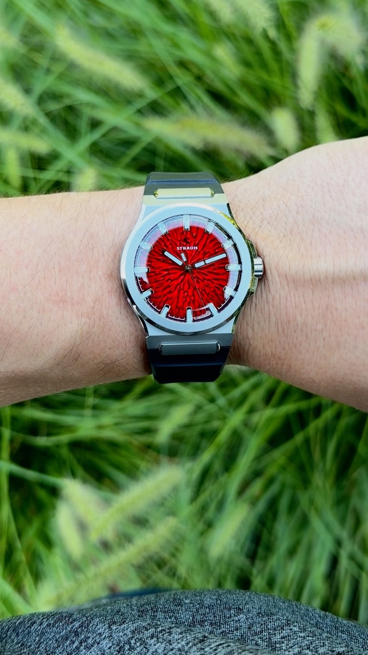 If you didn’t know, red is my favorite color, but I’ve never owned a watch with a red dial until now.
My “grail” red dial is the H. Moser Pioneer Central Seconds, with its red fume dial. I thought that was the one and only watch with a red dial that I would ever want…
…until I tried on this @straum x @fratellowatches Jan Mayen special edition. This isn’t just a watch with a red dial, it looks more like a volcano is erupting on your wrist in 3D 🌋
Would you rock this, or is it too hot for your wrist?
⌚️: Straum x Fratello Jan Mayen Titanium Limited Edition
#watch #watchfam #fyp #straum #watchcollector
