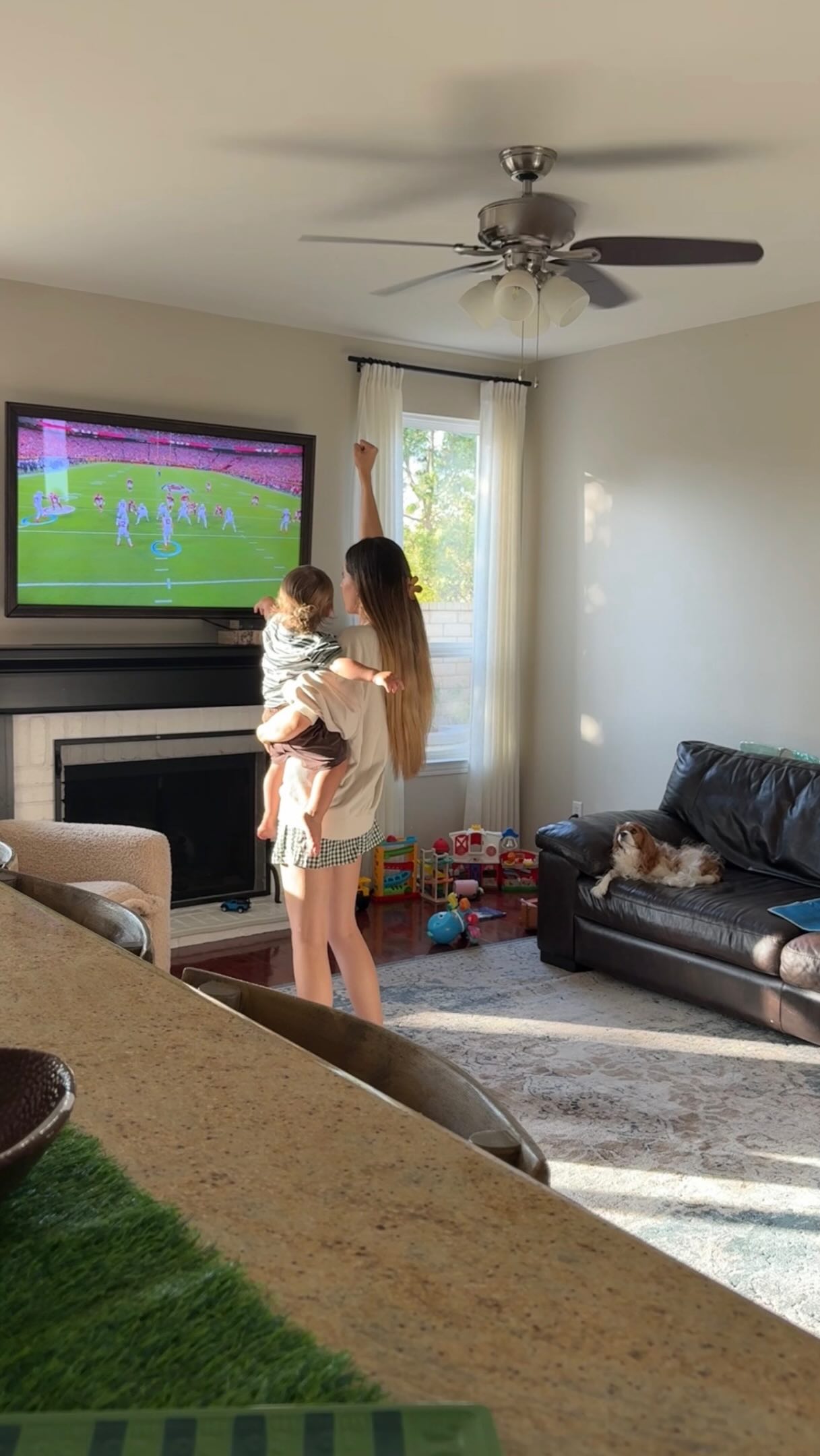 Just as long as nobody steps in dog 💩😂 Last football season looked totally different, my son couldn’t even crawl yet!
#realmomlife #funnymom #relatablemotherhood #momsoftoddlers #postpartumlife