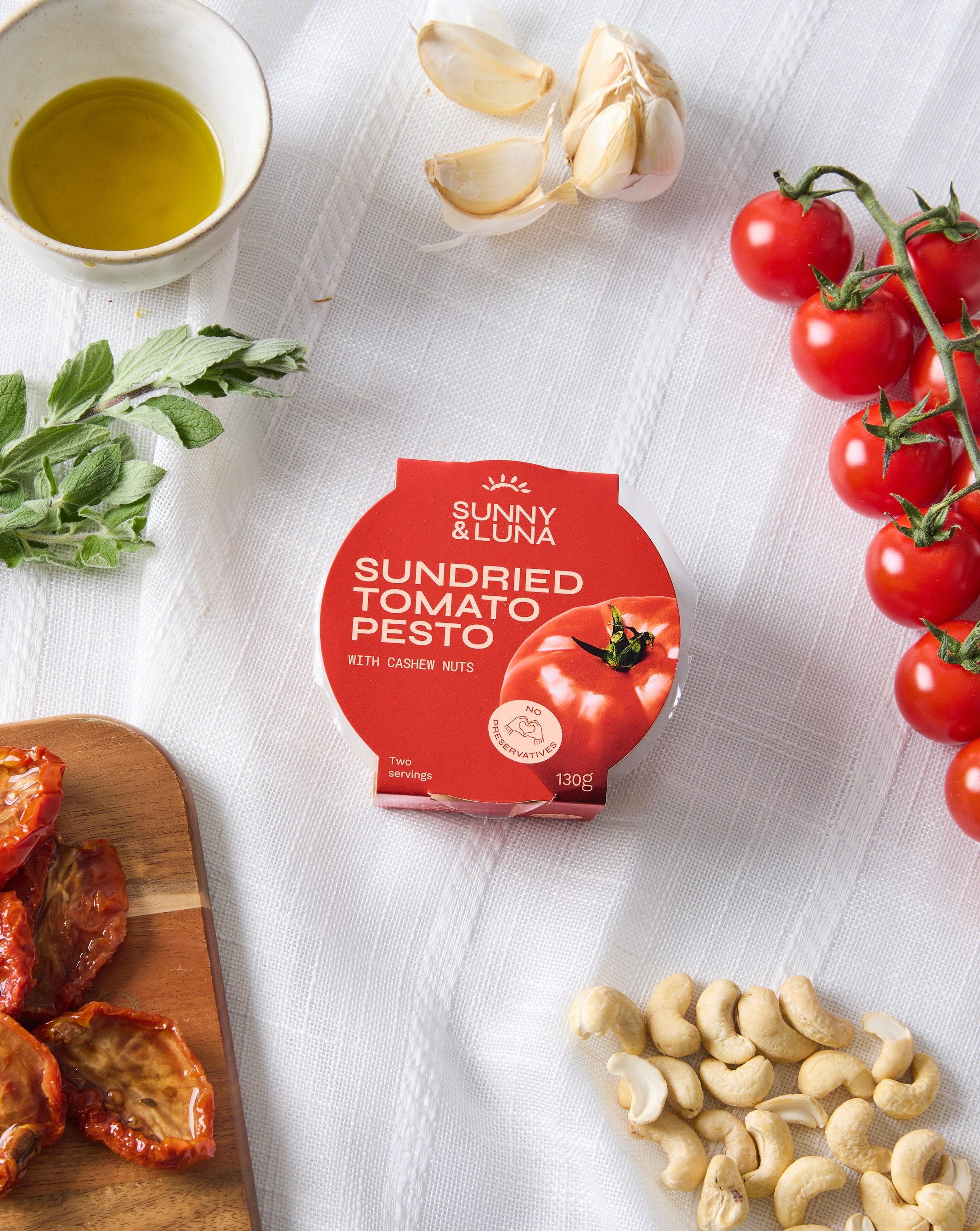 Meet the sauces.
Sundried Tomato Pesto. For when you’re craving a little Mediterranean sunshine. ☀️
Sundried tomatoes and creamy cashews come together in our rich red pesto. Made in Italy without preservatives or seed oils, it’s your shortcut to a flavour-packed meal. 🧡