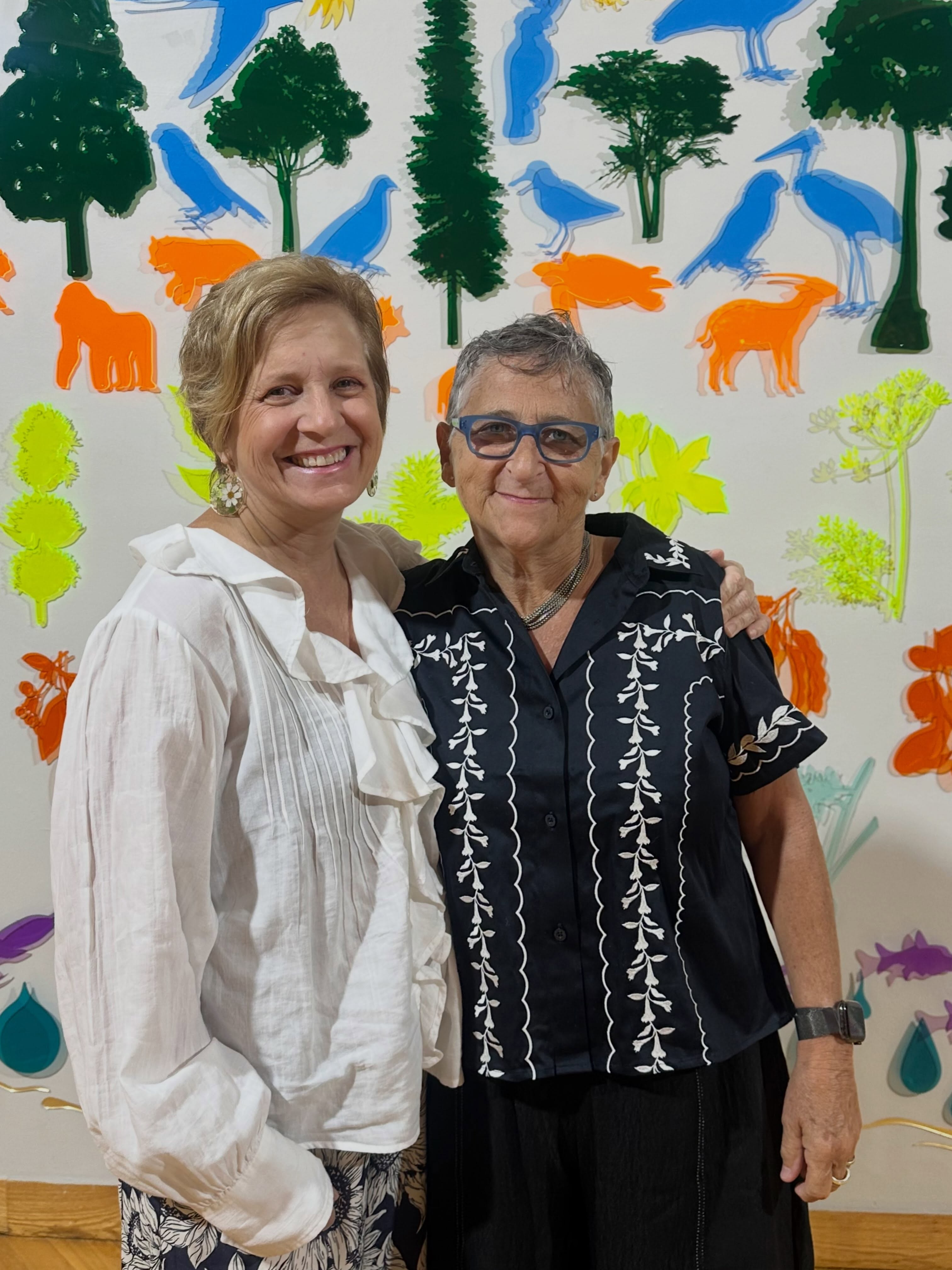 Celebrating our friends in community for what they are creating. @goloborotko’s fabulous new show at FSCJ’s Wilson Gallery (beautifully installed by @micoafuentes); @hopemcmath of @yellowhouseart presenting on her favorite artist, Käthe Kollwitz; author @sarahclarkestuart at the @jaxlibrary Book Fest (with @jaxbeachbee; poet Sharon Scholl surrounded by her Gathering of Poets group at @uujax; and @larabogloprice at the @tacjax opening Sunday afternoon (that’s the work of @anneliesdykgraaf’s mother in the background!). A wonderful way to spend our time and nourish our souls in community. #womenartists #womenwriters #womenwritingjax