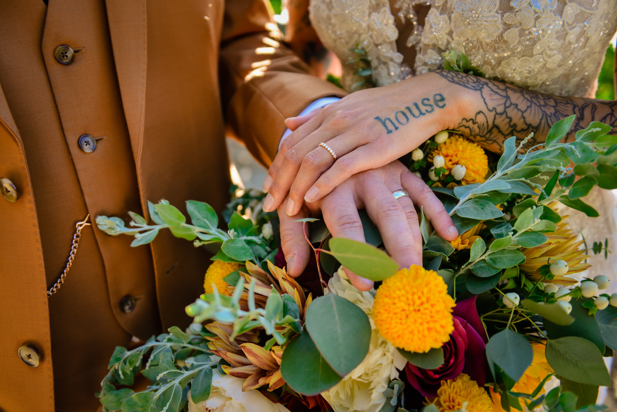 Golden hour, warm autumn blooms, and the love of my life. ๐ผ๐#weddingrings #weddingphotographer #weddingphotography #ovationphotographyanddesign #wedding #brideandgroom #mrandmrs #weddingdetails #fypage