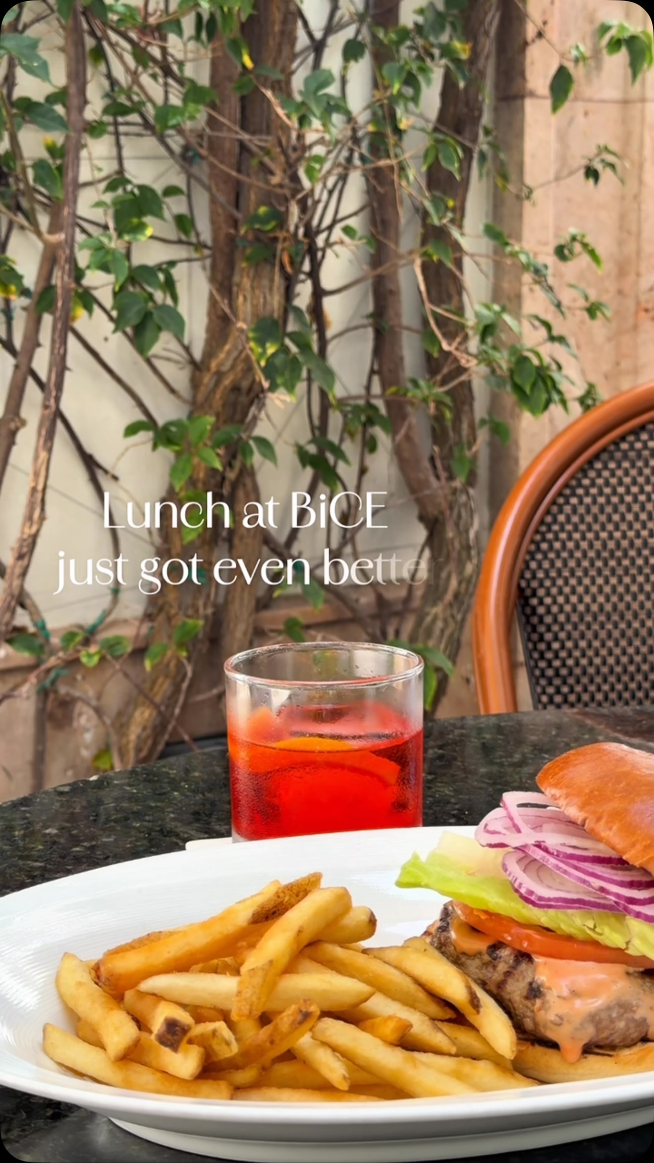 The BiCE Burger is a must for lunch a Palm Beach favorite, best enjoyed with an afternoon on Worth Avenue.
Join us for lunch daily from 11:30 AM–3:00 PM