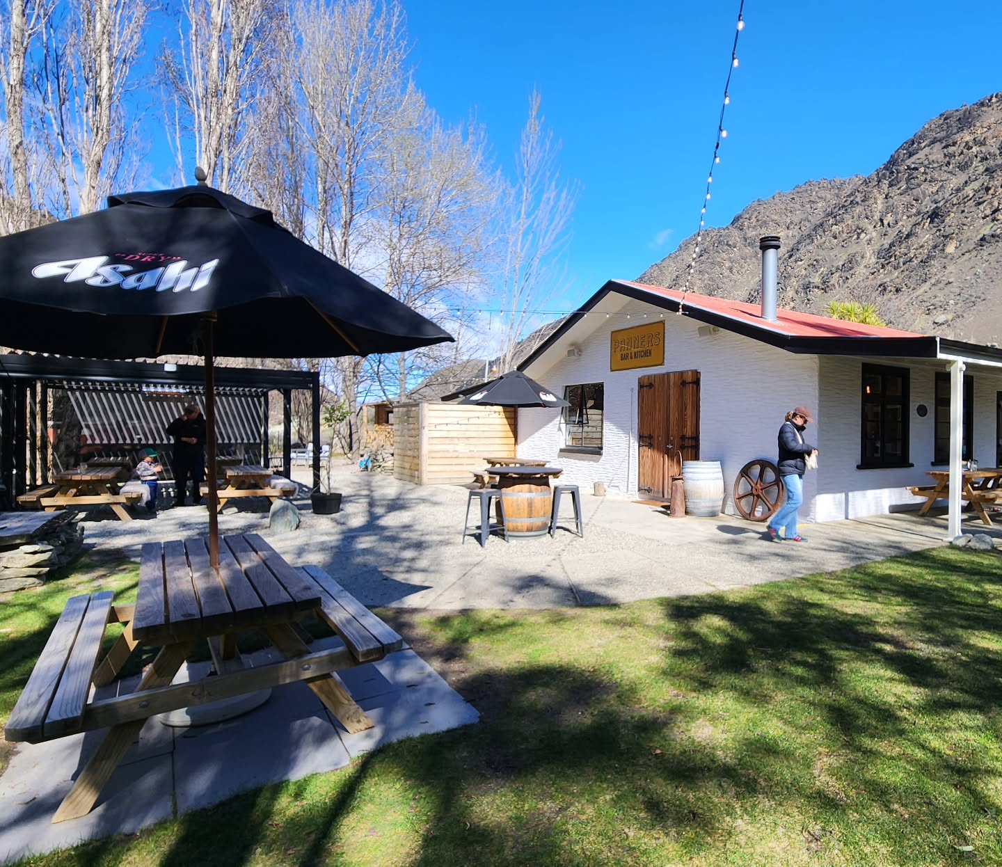 Your weekend plans, sorted. 🍕🍻
Make the most of the weekend and head out to Panners in the Kawarau Gorge. Grab a coffee, settle in for a cold drink, tuck into one of our delicious pizzas or pub classics and enjoy a few hours away from the usual.
Coming through the Gorge this weekend? Make Panners part of the plan.
📍 Kawarau Gorge
🍕 Pizza & pub classics
☕ Coffee & deli treats
🍻 Cold drinks
🌄 Views worth stopping for
Tag your weekend crew and we’ll see you at Panners. 👋