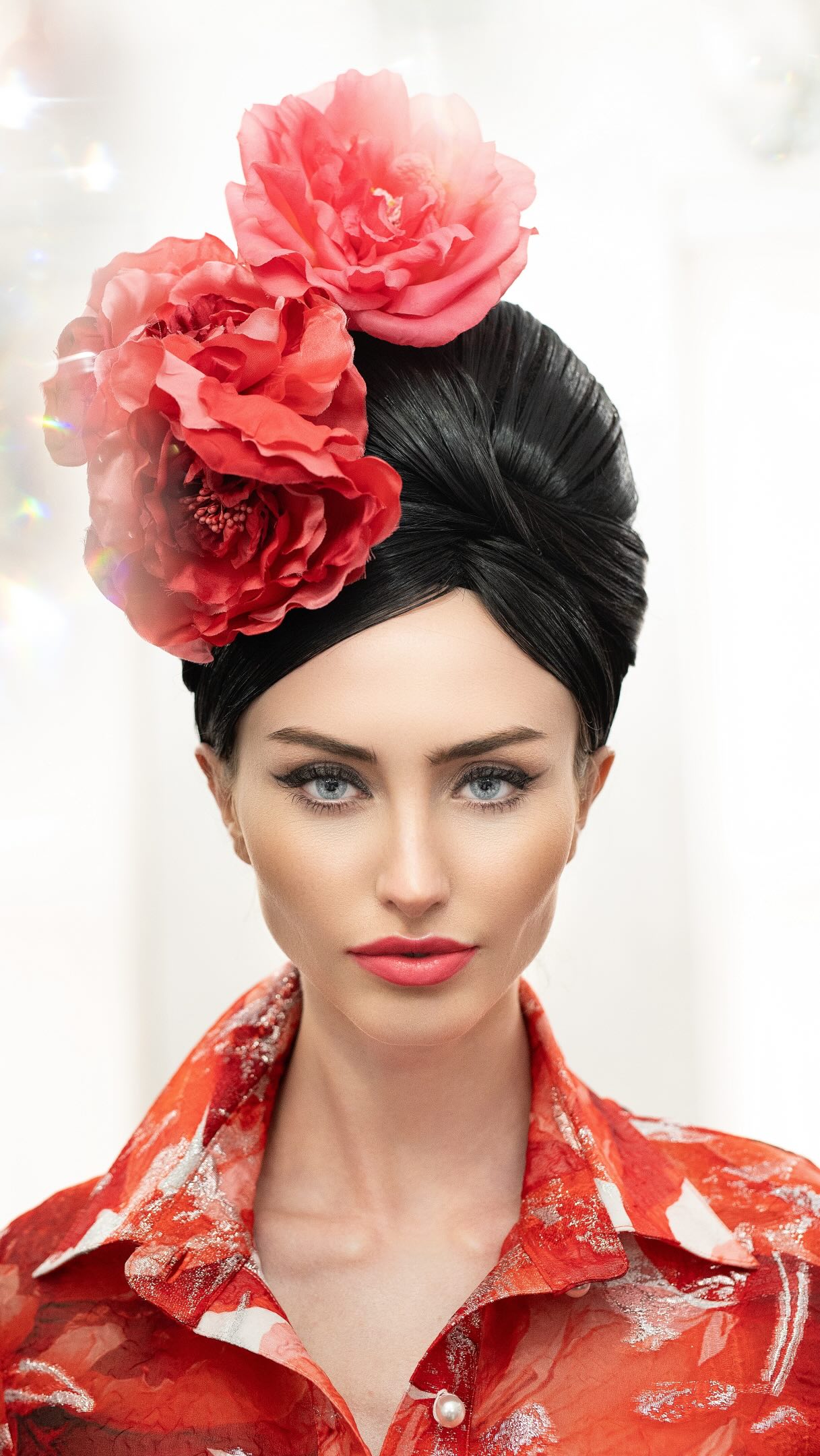 Behind the scenes from @zangtoi SP27 Lookbook Photoshoot. #NYFW #FASHION #fashiondesign #nycphotographer #fashionphotographer
.
Photographer: @alykuler @alykulerphotography
Designer: @zangtoi
Model: @bbjeanofficial
Makeup: @beautybyrudy
Hair: @hairby_eijiyamane