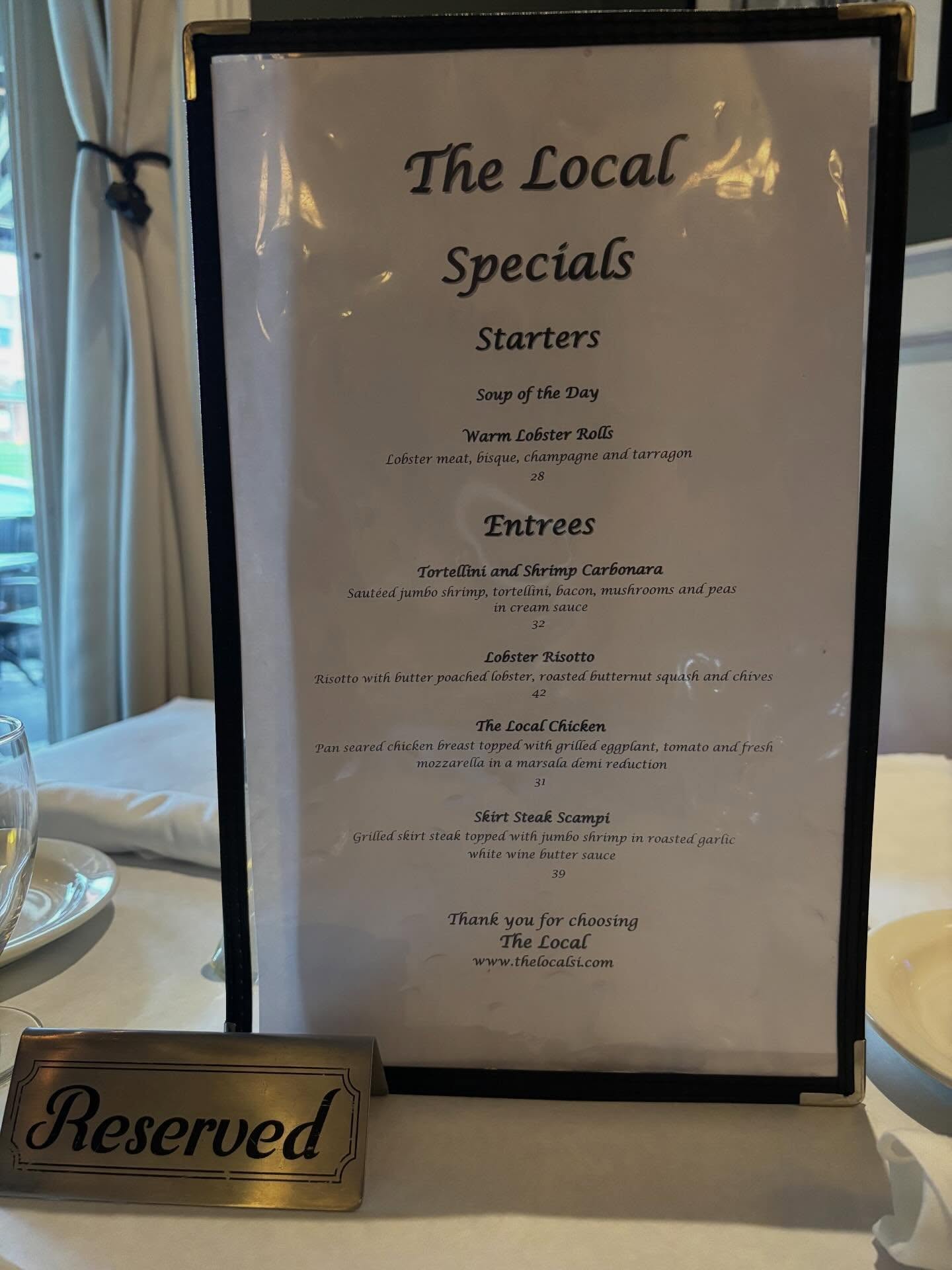 Your table is waiting.
#thelocalsi #weekendspecials