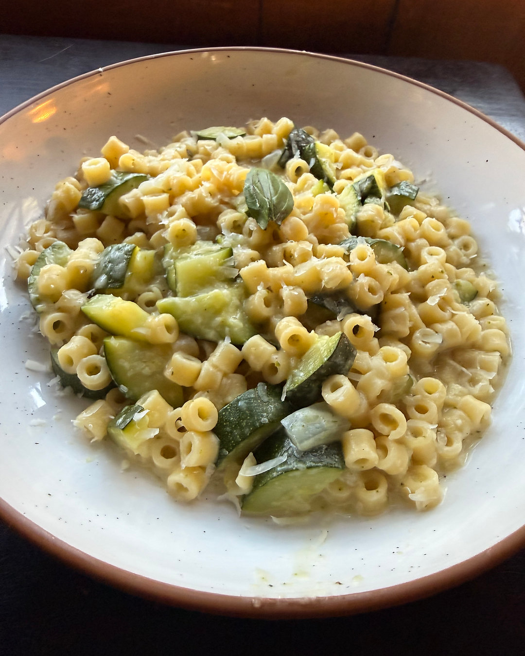 Creamy Zucchini Pasta: a 2-minute read, a lifetime of leftovers you’ll fight over. Zucchini becomes the sauce — light, silky, and packed with basil + Parmigiano. Try it this week and tell us how you serve it. Link in Bio #ZucchiniPasta #PastaLovers #MeatlessMeals #HomeCooking #QuickRecipes