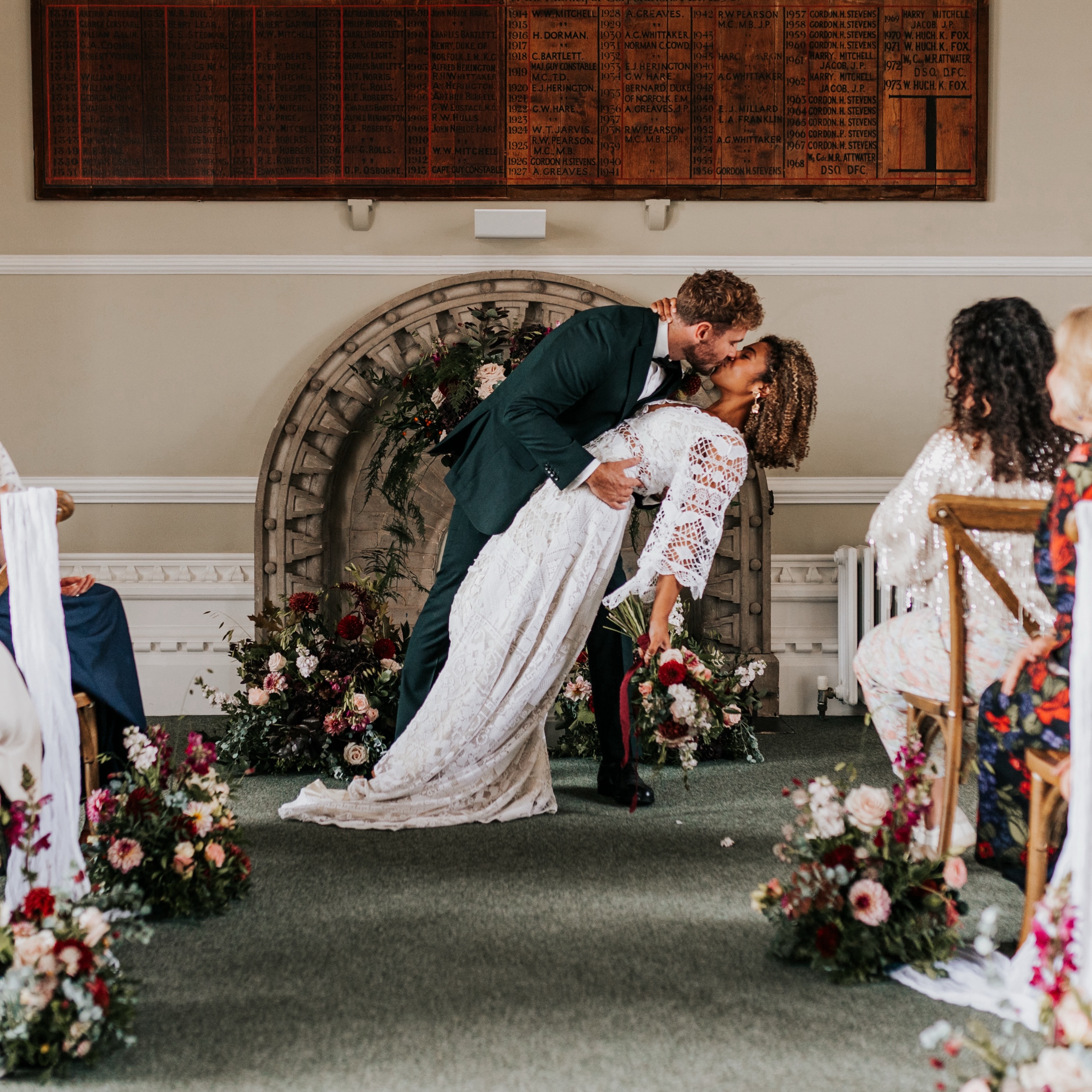 THE CLOCK IS TICKING 🕰️
There’s less than a week to have your say and to help change marriage law history.
Learn all about it in our most recent podcast episode!
You can find the link to the government consultation in our bio.
GO! THIS IS YOUR KLAXON!
#2027wedding #marriagelawreform #marriagelawreformuk #2027bride #ukpodcast