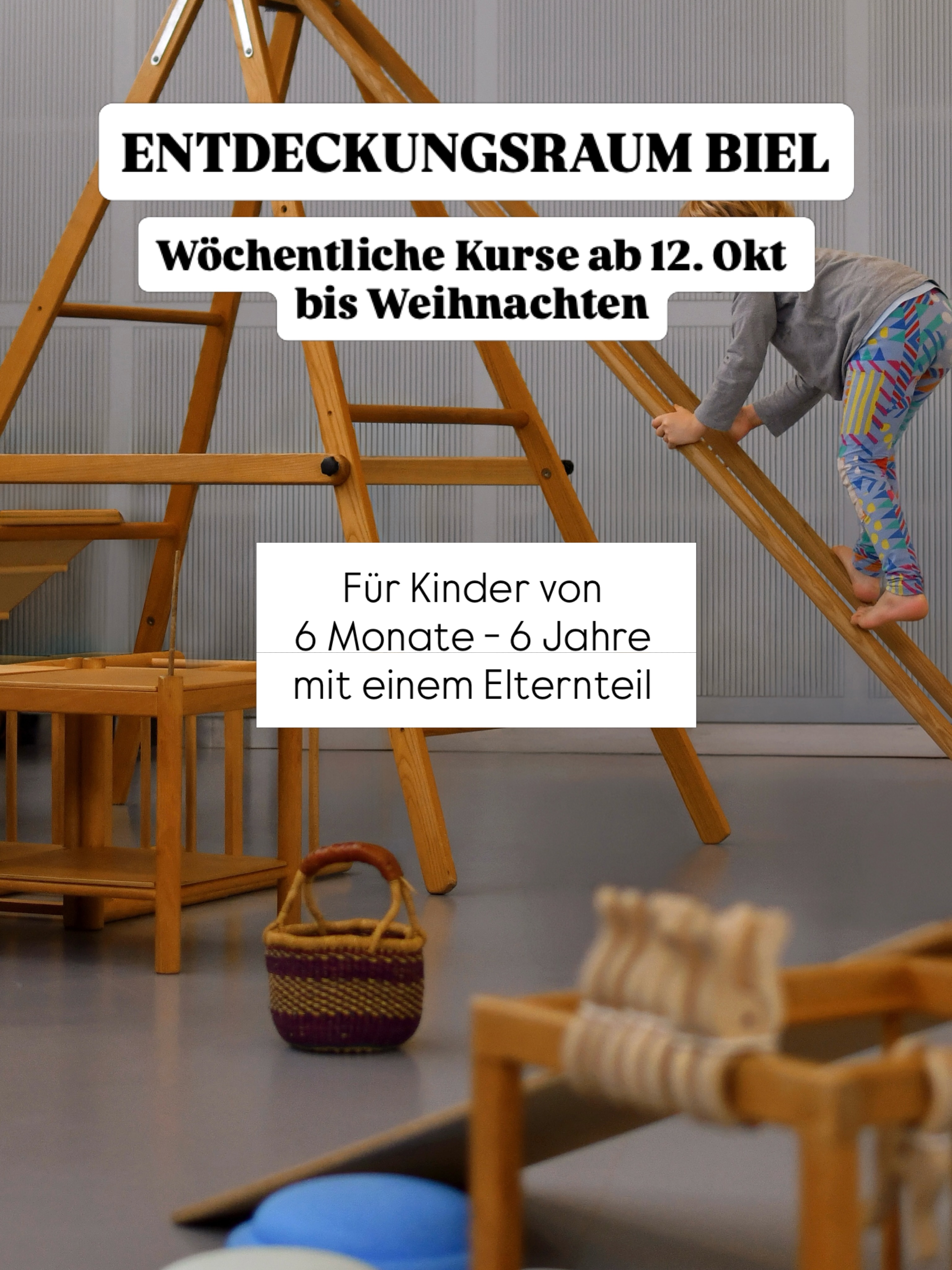 🍁Die neuen Entdeckungsraum-Kurse starten nach den Bieler Herbstferien - in der Woche vom 12. Oktober! 🍂
Gerade im Herbst und Winter, wenn es draussen kälter wird, ist der Entdeckungsraum Biel ein beliebter Raum für freie Bewegung und selbstbestimmtes Spiel.
In meinen achtsamen Eltern-Kind-Kursen gibt es kein vorgegebenes Programm, sondern eine liebevolle und altersgerechte Bewegungslandschaft für Babys und Kinder von 6 Monaten bis 6 Jahre.
Die Kinder dürfen selbstständig entdecken und werden von mir begleitet, während du als Bezugsperson einfach sitzen, beobachten und zur Ruhe kommen darfst. 🧘🏼
Es ist keine klassische Krabbelgruppe und auch kein Elki-Turnen.
Lasst uns gemeinsam entdecken und das eigene Tempo finden - fernab von To-dos und Wäschebergen. 🧺
Dieses Mal sind die Altersgruppen etwas unterschiedlich zusammengestellt, damit ich der Spiel- und Bewegungsentwicklung der verschiedenen Altersstufen Rechnung tragen und möglichst stimmige Gruppen schaffen kann.
Du bist unsicher, welcher Kurs zu deinem Kind passt? Melde dich gerne bei mir – wir schauen gemeinsam. 🤍
Alle Termine & Anmeldung → Link in Bio
Ich freue mich auf euch! 🌱
Lisa
📸 Bea von @atelier.goldfink
ENTDECKUNGSRAUM BIEL
BABYS KINDER FAMILIE
ELTERNSCHAFT
GROUPE DE JEU
KRABBELGRUPPE
ELTERN-KIND-KURS
BEWEGUNG
SPIEL