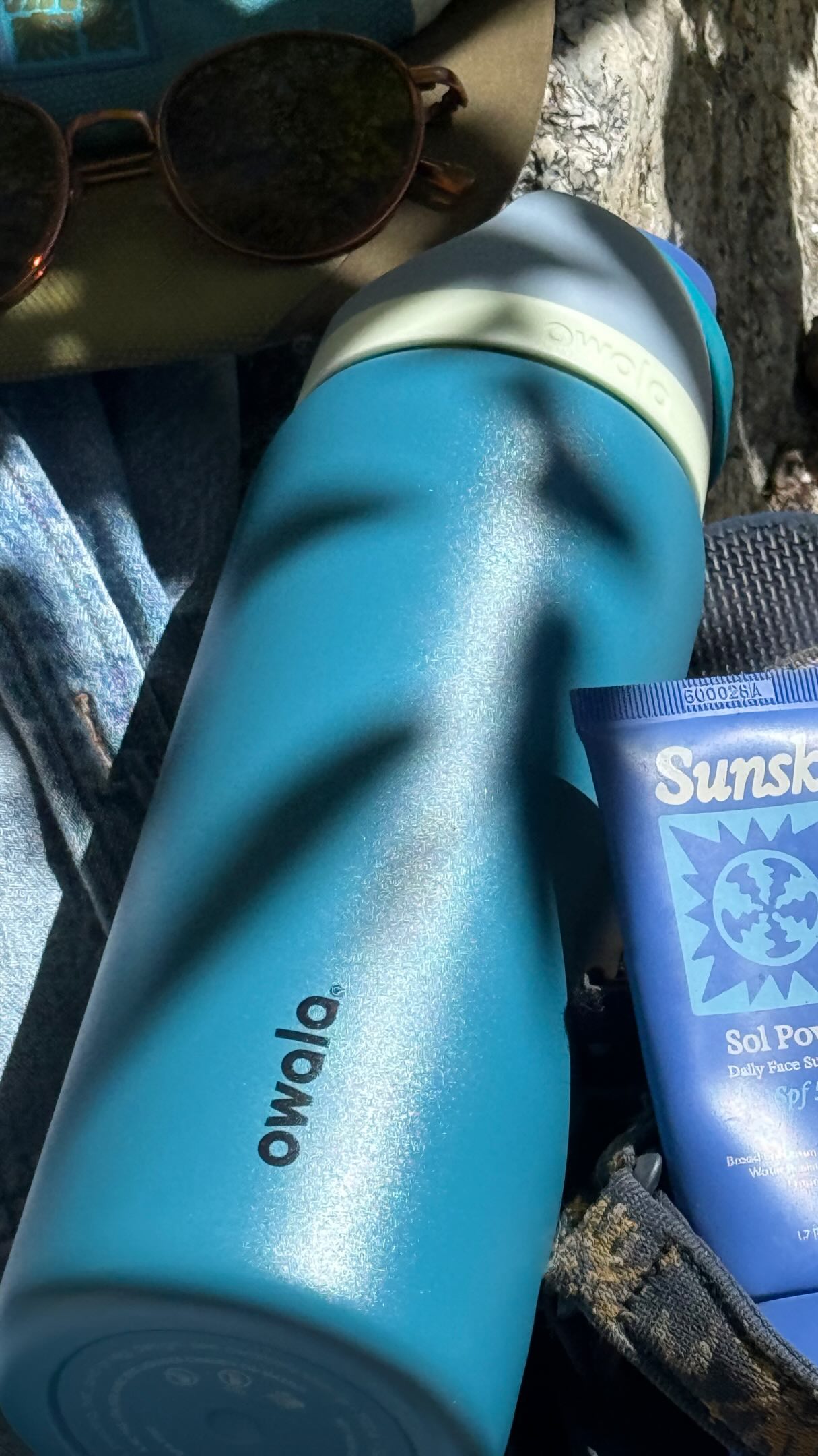 feelin blue in colorful Carmel by the Sea🌀
What colors are you most drawn to? Head to @owala to find your perfect color match and make your life a little more colorful🌎🌲🌊💧🦋
Bottle details: FreeSip 32 Oz (Color:Denim)
#OwalaAmbassador #colorwalk #carmelbythesea #blue #owala