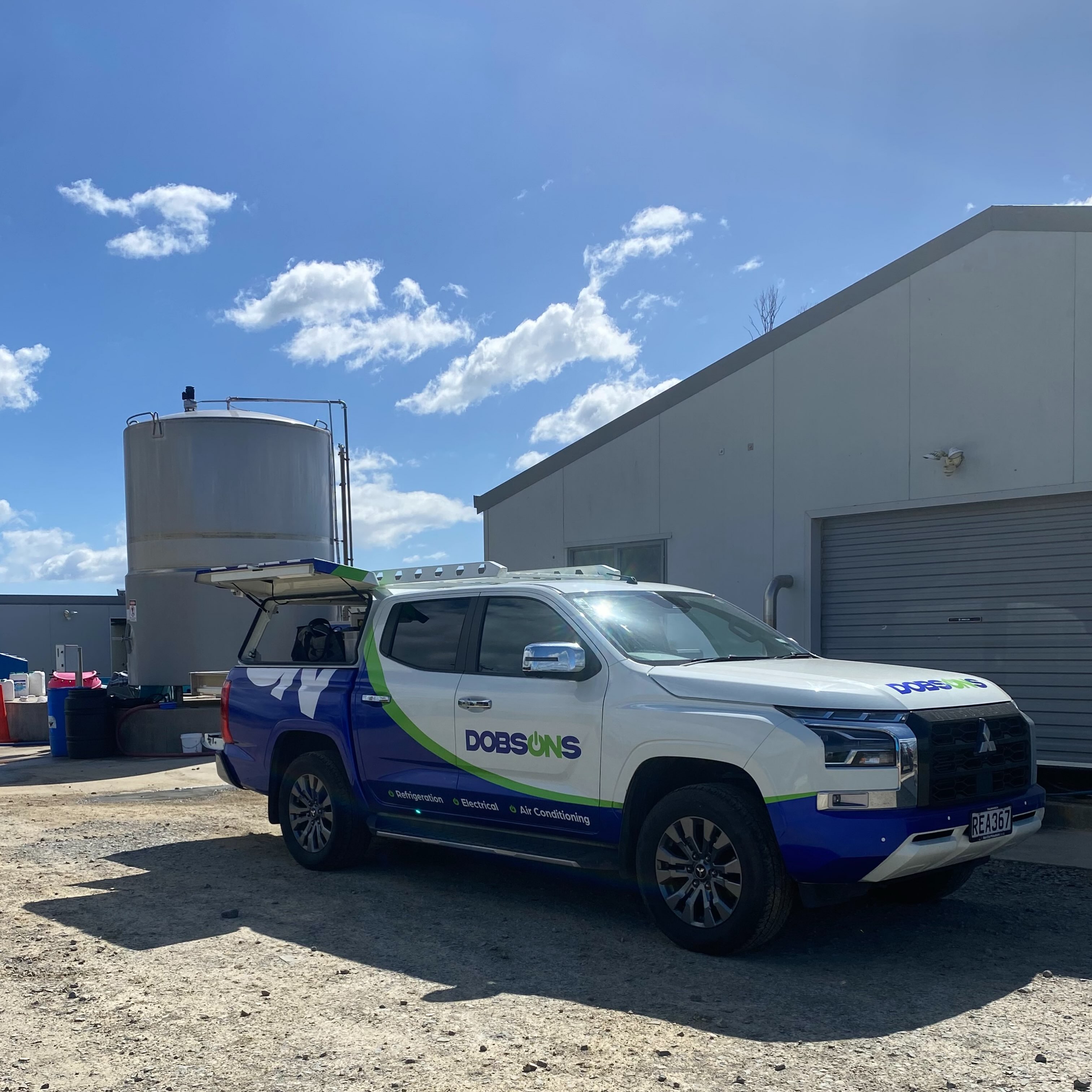 Early morning dairy farm callout 🐄
A glycol chiller had gone down, putting the milk at risk of getting too warm. With milk temperatures closely monitored, getting the cooling back up & running was the priority.
A quick response, problem sorted & everything back on track 👏