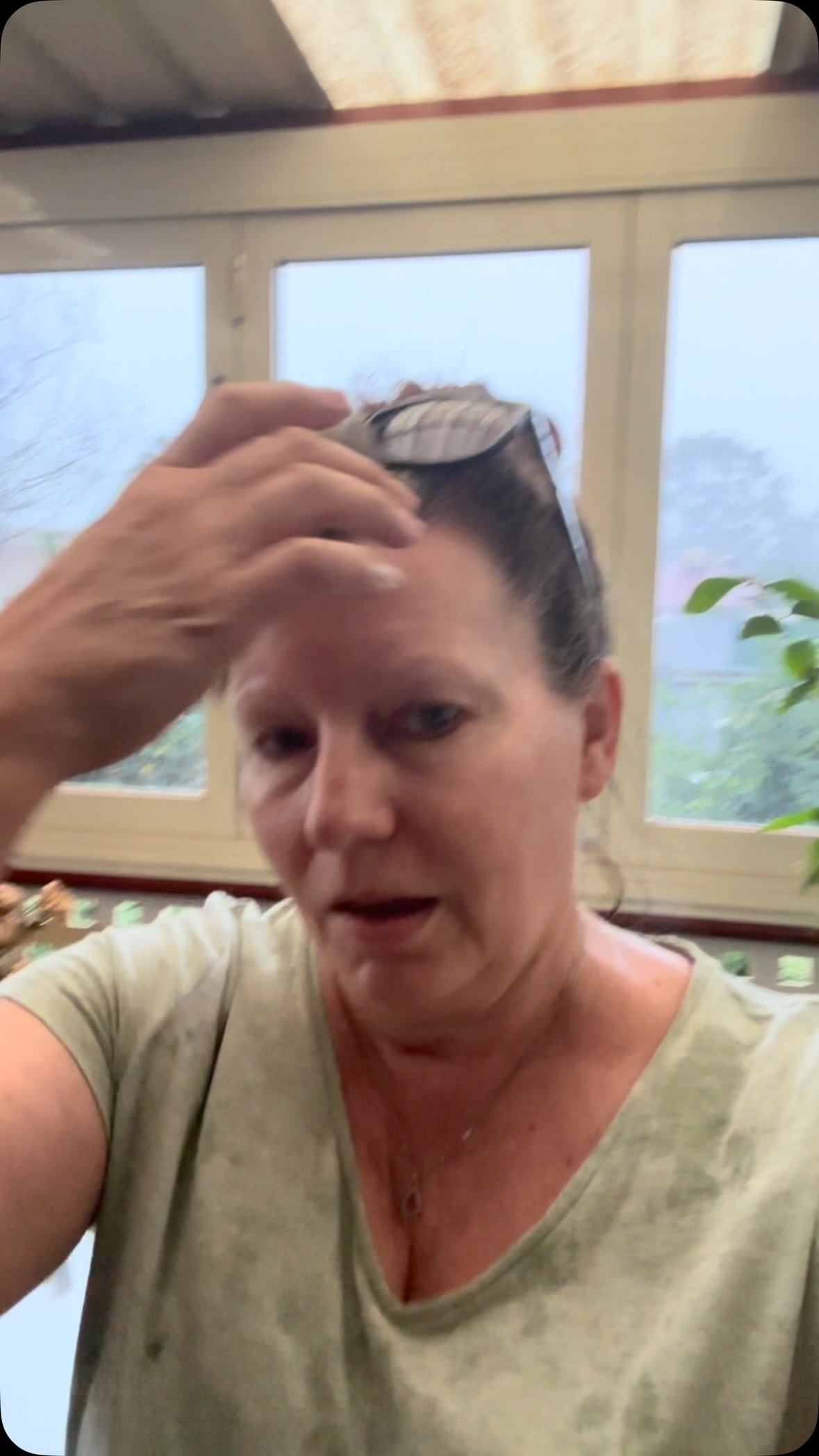 When you are just going about your business in the outdoor office… writing break due to rain. 😂😂😂
#author #writersproblems #kalgoorlie #regionalartistWA #rain