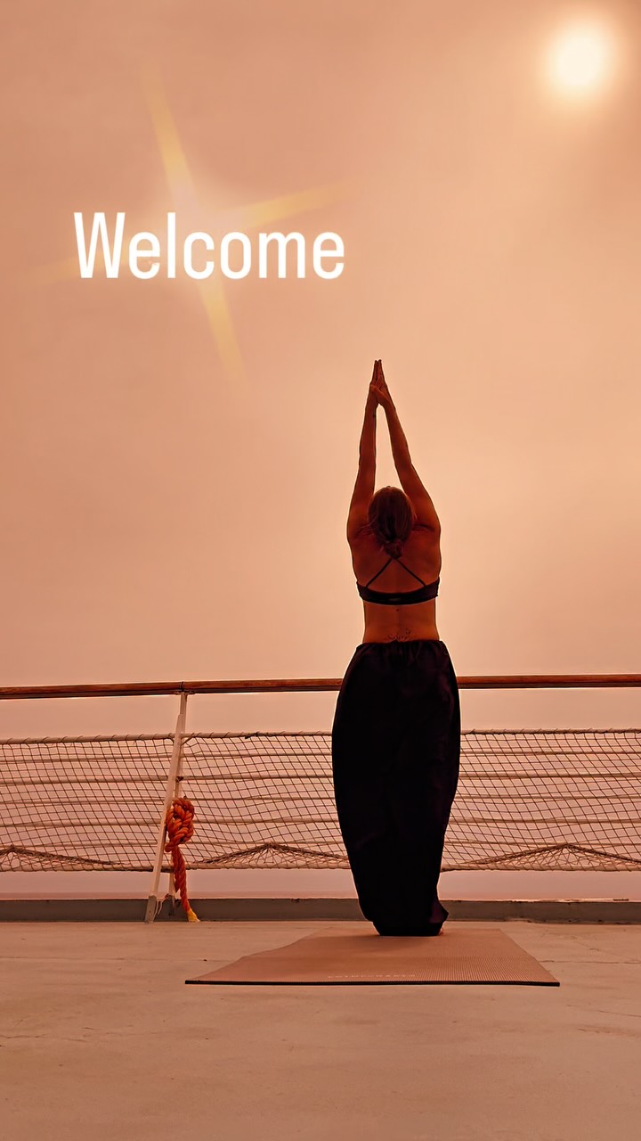 WELCOME zu THE CIRCLE✨ – ein limitierter Kreis füreinander. Für Frauen, die empfangen, anstatt erklären wollen.
Einmal im Monat versammeln wir uns in einem ausgewählten Kreis. Jede Session beginnt mit einem gemeinsamen Energy-Setting: Ich lese die Energie der Gruppe – und danach erhält jede Einzelne eine persönliche Botschaft. Für neue Einsichten, einen Impuls oder mehr Klarheit auf deinem Weg.
Kein Verbiegen, sondern Verbinden. Kein Kleinmachen, sondern Weite.
Hier hast du Platz!
Online
Start: 26.09. – danach einmal im Monat
Pay what you wish – wähle den Betrag, der sich für dich stimmig anfühlt
Wenn du nächsten Samstag abends dabei sein willst, schreib mir. Ich schick dir den Link mit einem FIRSTCIRCLE-Code.
#TheCircle #DieCoachin #EmpfangenStattErklären #EnergyCoach #FrauenKreis #WomenCircle #CoachinWien #Selbstbestimmung #FemaleEmpowerment #WomenSupportingWomen