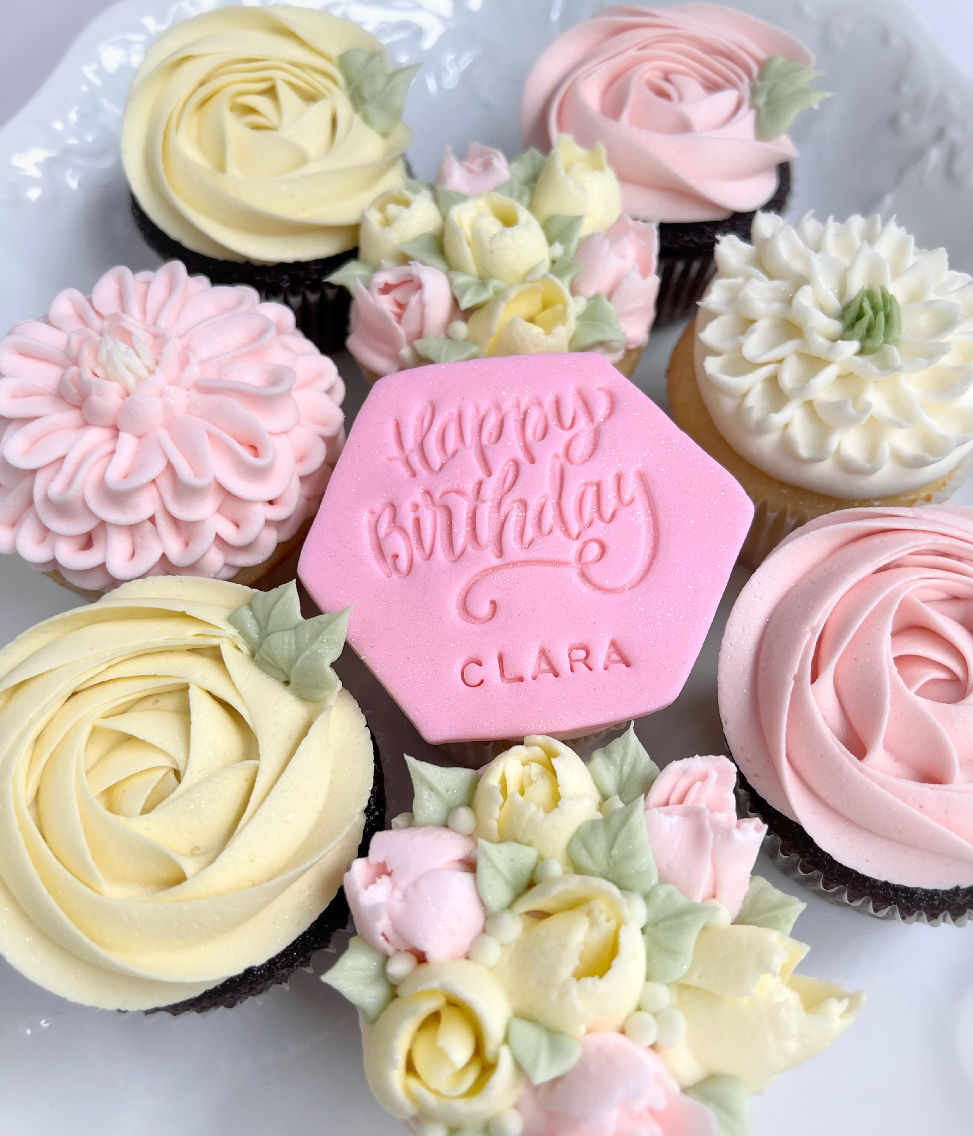 How about some birthday flowers? #meganscupcakes614 #granvilleohio #denisonu
