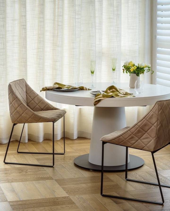 Spring dining. đżâ
â
A fresh take on coastal living, where relaxed beach-house character meets beautifully considered design.â
â
This renovation draws on the homeâs 1950s heritage, retaining the lightness and ease of its former bach life while introducing a more refined, contemporary feel.â
â
Underfoot, Creative Flooringâs Euro Oil Parquet in Half Graphite brings warmth and character throughout the kitchen and open-plan living spaces. Rather than a traditional herringbone layout, the parquet has been laid in a striking basketweave pattern, with smaller-format planks carefully arranged to create subtle rhythm and detail.â
â
Natural texture, timeless timber and a beautiful sense of light â made for long spring lunches around the table.â
â
Timber Flooring: @creativeflooringnzâ
Interiors: @mcdonald.kathrineâ
Photography: @jay_drew_photographyâ
â
#TimberFlooring #InteriorDesign #HeritageMeetsModern #ParquetFlooring