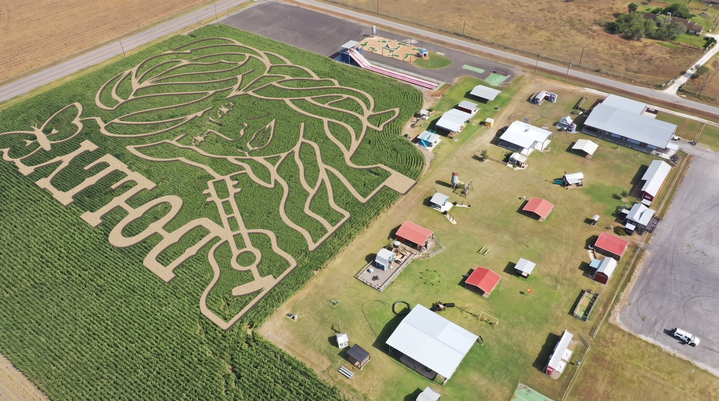 Before we open this weekend, we wanted to give y’all a little sneak peek from above! 🎶🦋🩷
🎟️ Grab your tickets today and join us for opening weekend! rockinkmaze.com/admission
