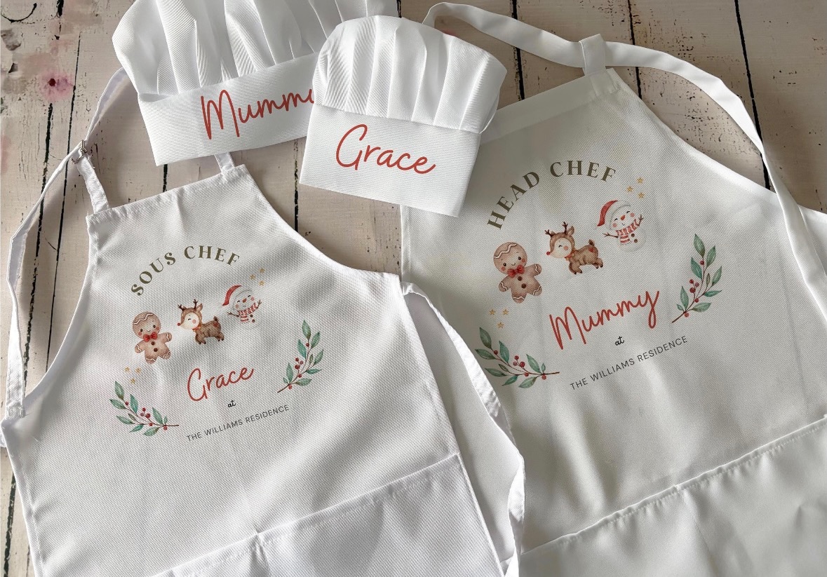 Make Christmas baking extra magical with our matching family apron and chef hat sets! 🎄✨
Whether you are prepping the Christmas dinner or baking festive treats together in the kitchen, these personalised matching sets—featuring adult and child sizes labelled “Head Chef” and “Sous Chef” with adorable watercolour gingerbread, reindeer, and snowman details—bring so much joy to family traditions. Customised with your names and family residence, it makes a thoughtful and practical gift for the festive season. 🧑🍳🎁
Tap the link in our bio to shop now! 🛍️
#ChristmasBakingUK #FamilyMatchingAprons #PersonalisedGiftsUK #SmallBusinessUK #HandmadeGiftsUK