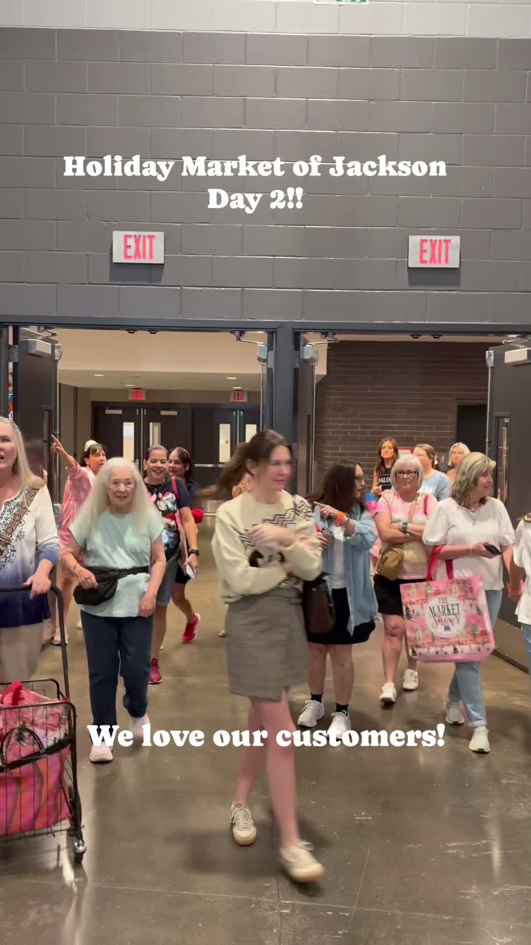 Today has been so amazing and is still not over but we have ONE MORE DAY LEFT of Holiday Market of Jackson!
We will be having Market Madness tomorrow, come out for all the best deals on the last day !
🎟️ Skip the line and get your tickets online today!
https://midsouthmediagroupcom.ticketspice.com/2026-holiday-market-of-jackson